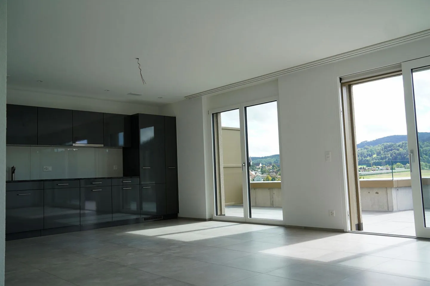 PRIMA AFFITTAZIONE - ATTICO - GRANDE VISTA! - Foto 10 di 13