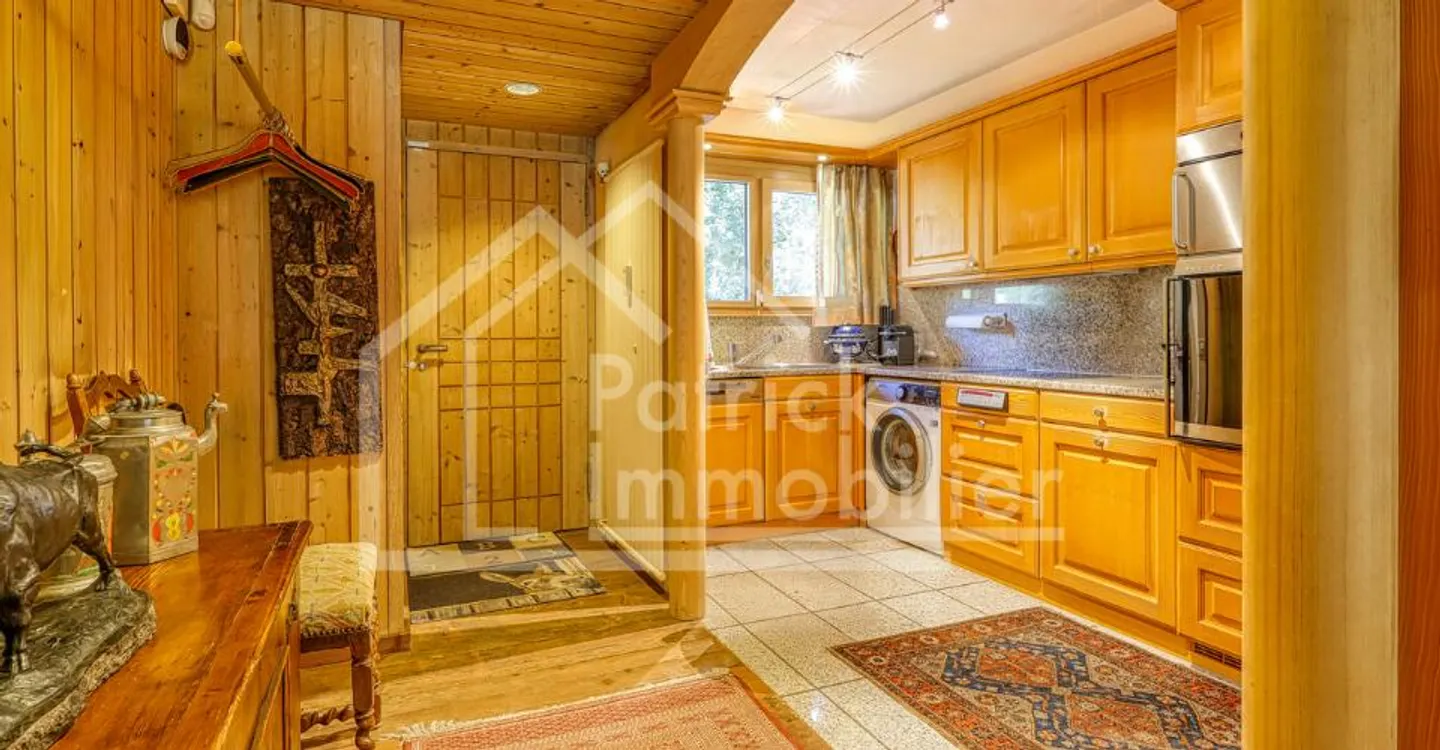 Saanen-Gstaad | 5,5 pièces avec jardin & terrasses - Foto 2 di 10