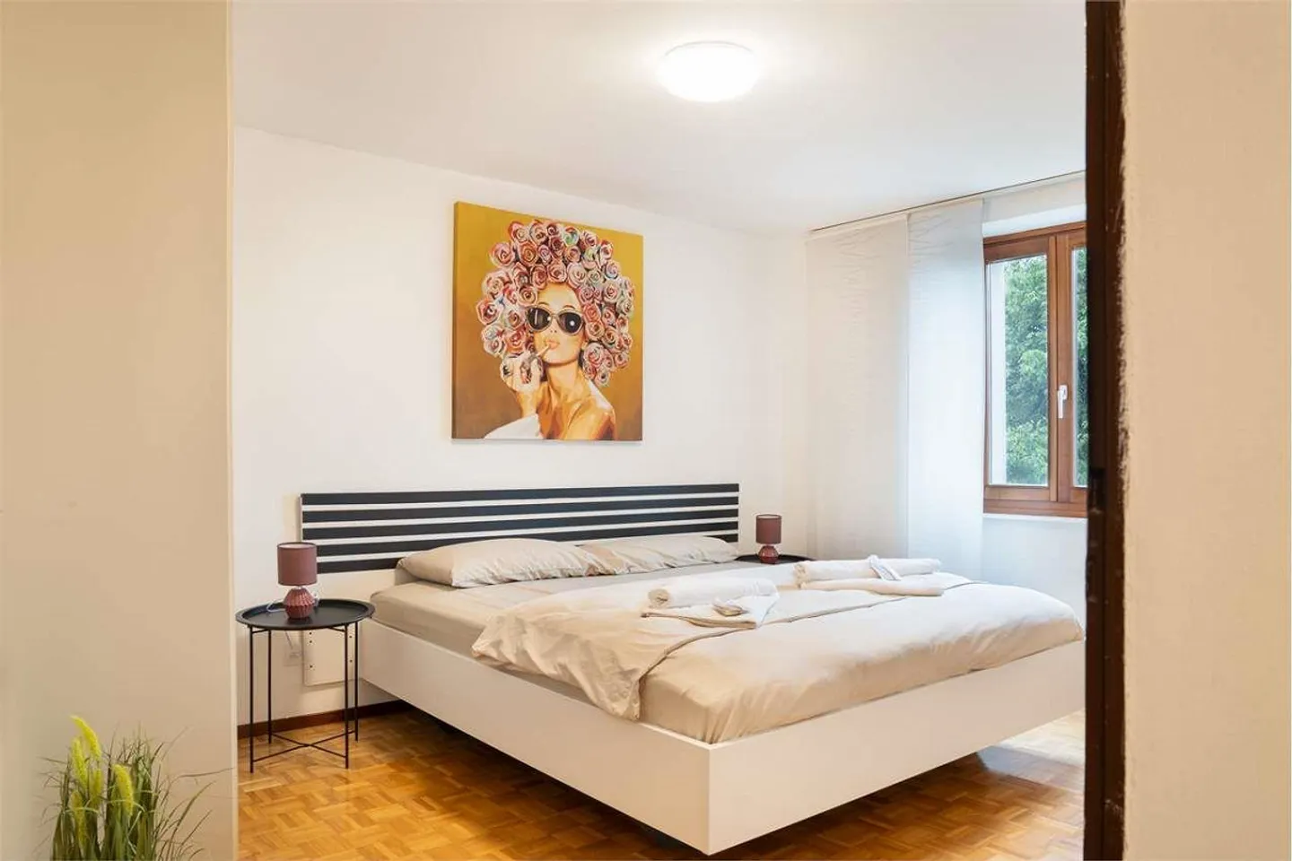 RENTAL BUILDING IN COMANO - Photo 6 of 13