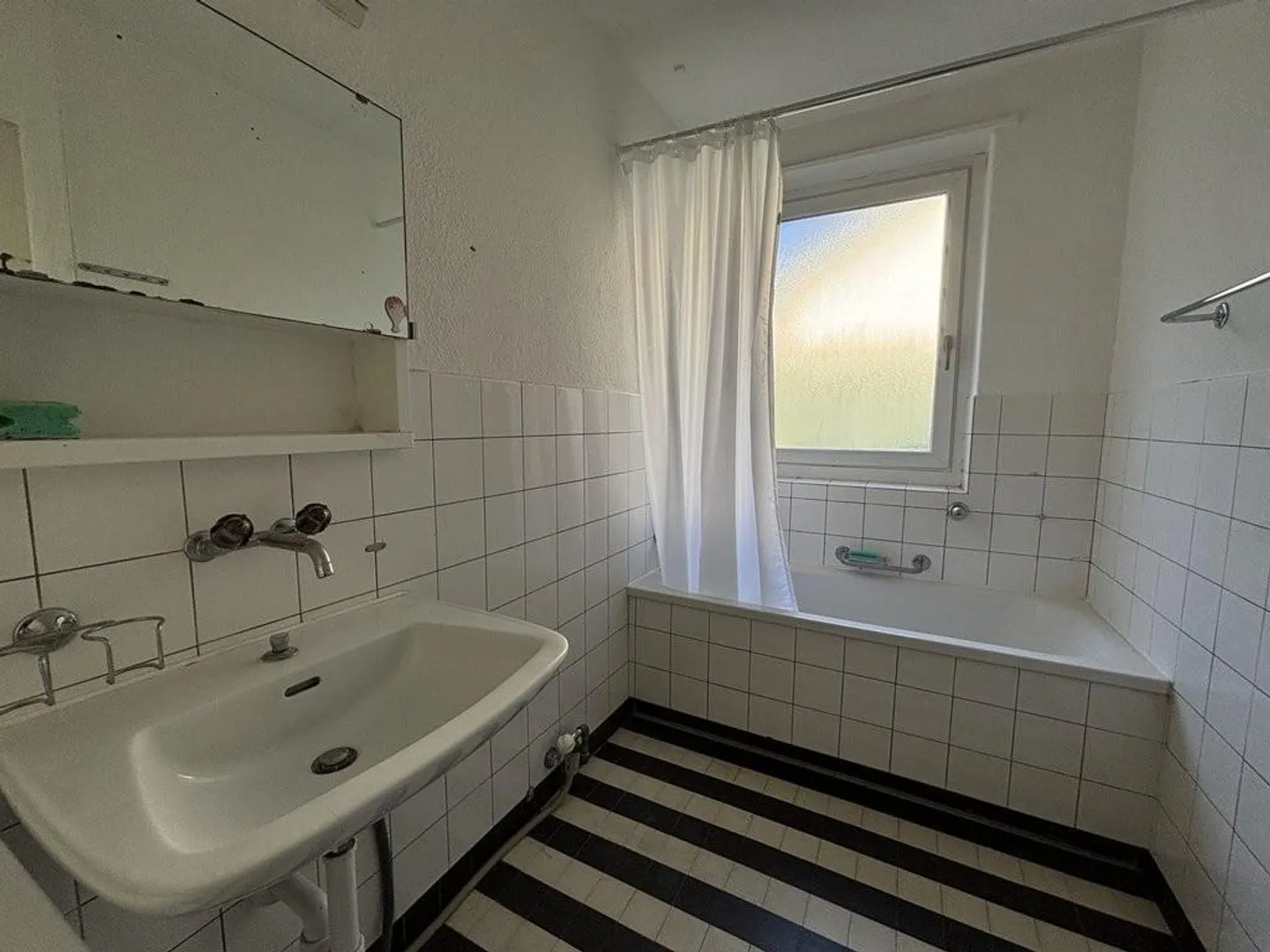 Bright apartment in a top location - Photo 6 of 7