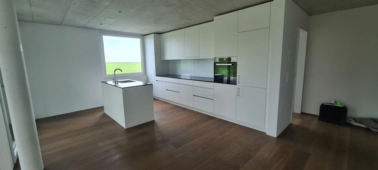 Modernes 3,5-Zimmer-Apartment mit Balkon - Foto 2 von 8