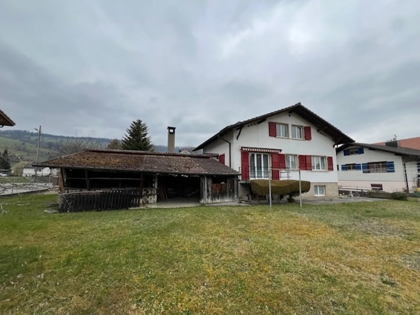 Opportunità di vendita: Casa da ristrutturare con ampio terreno edificabile - Foto 4 di 26