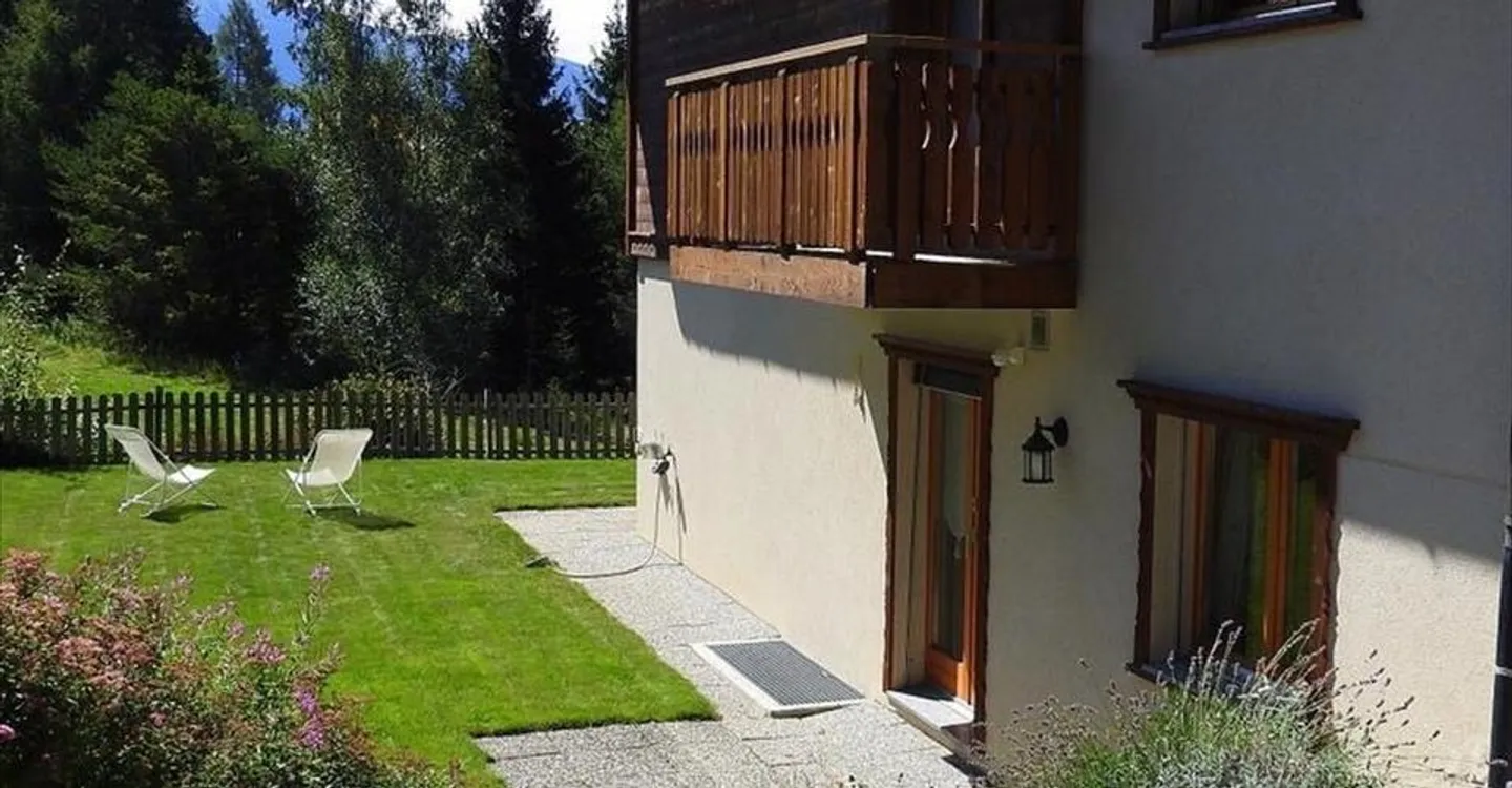 Appartement de Charme avec Jardin - Photo 3 sur 11