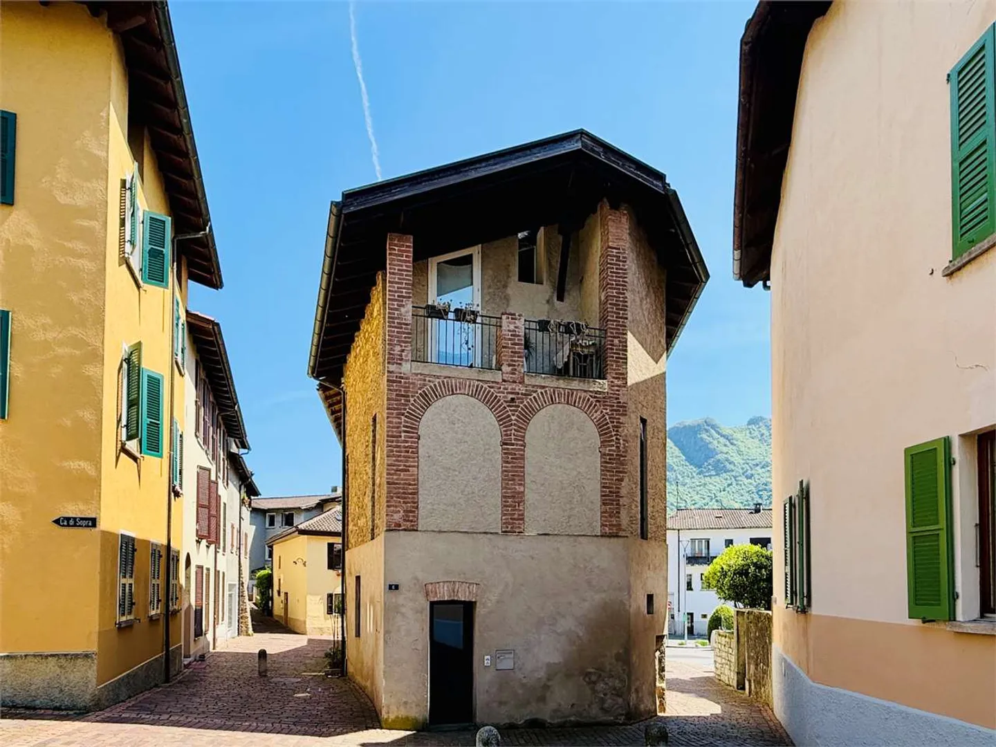 ZU VERMIETEN TRIPLEX-WOHNUNG 3.5 ZIMMER IN GENTILINO - 90 MQ IM KERN - Foto 1 von 13