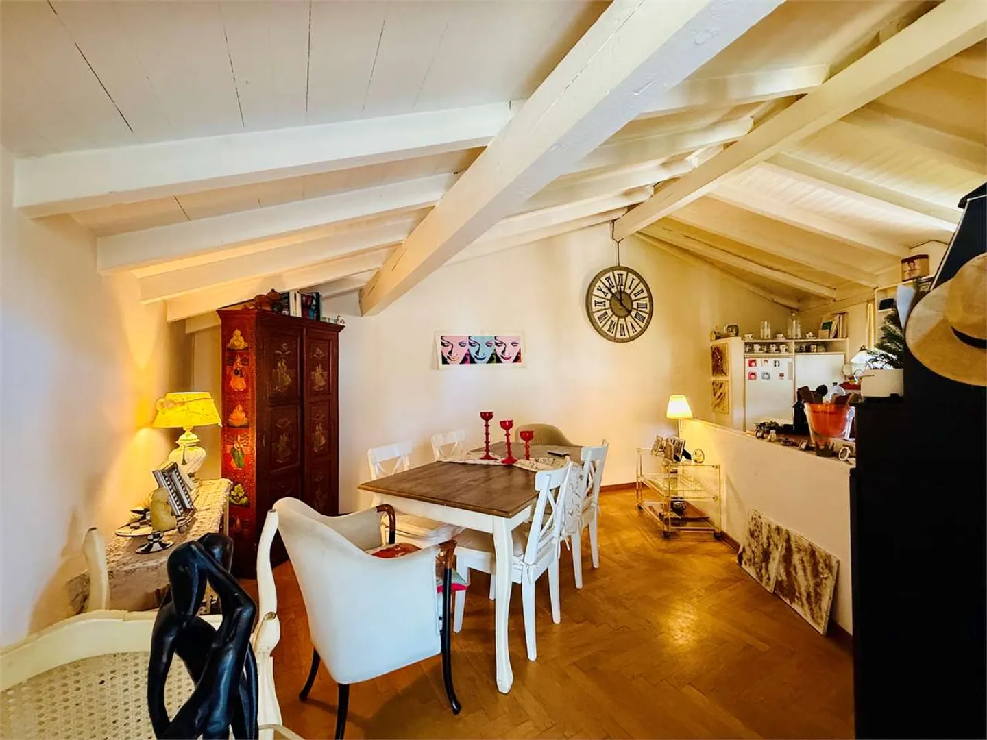 ZU VERMIETEN TRIPLEX-WOHNUNG 3.5 ZIMMER IN GENTILINO - 90 MQ IM KERN - Foto 2 von 13