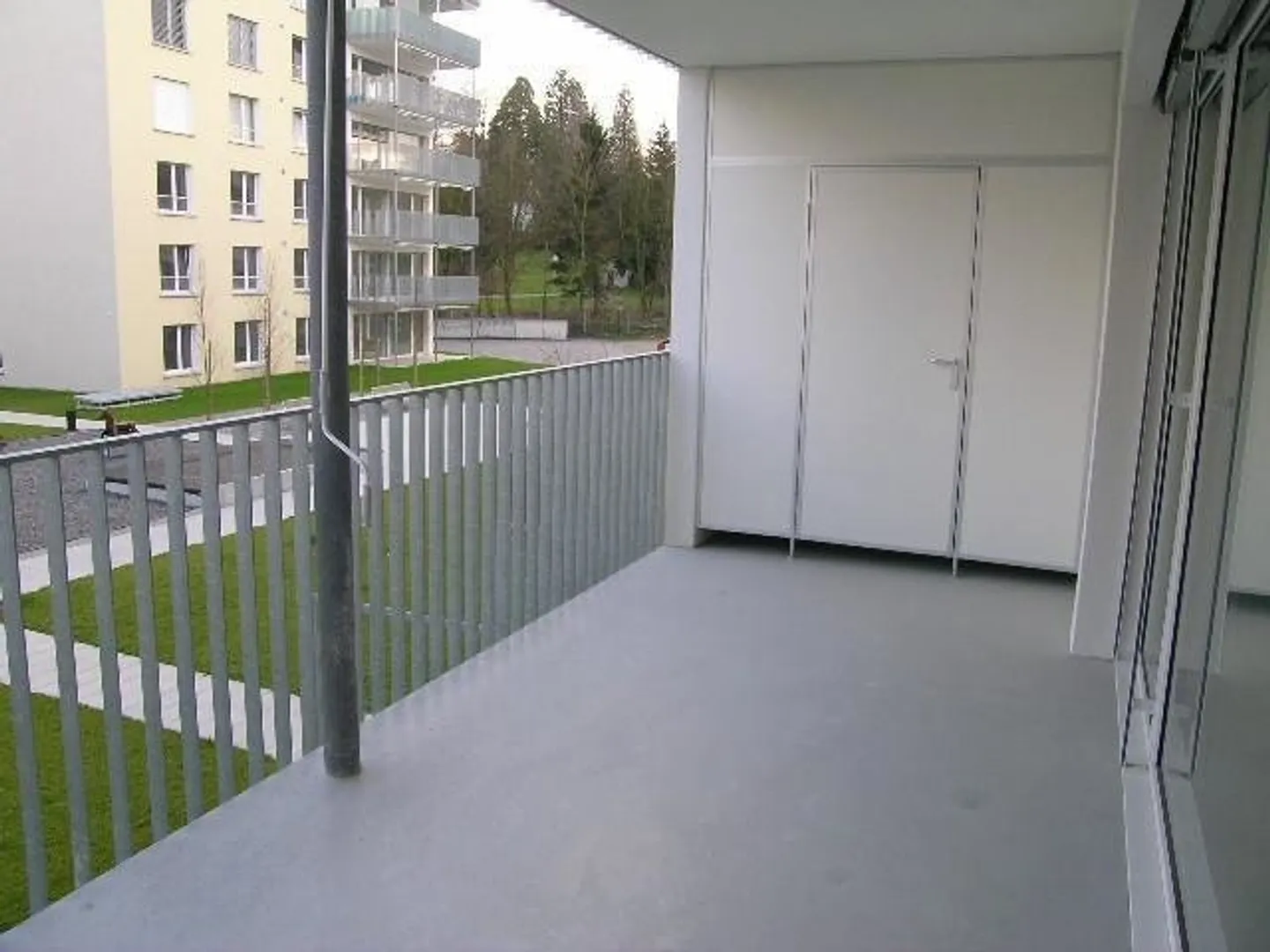 Modern 3.5-Room Apartment in Aarau - Photo 8 of 9