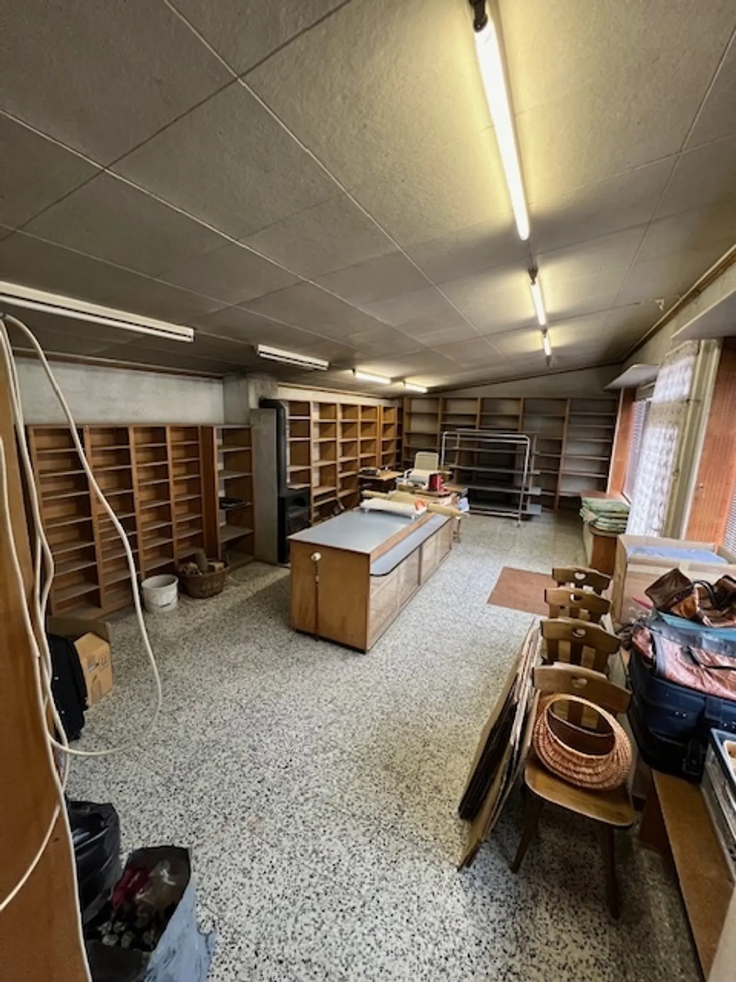 Opportunità di vendita: Casa da ristrutturare con ampio terreno edificabile - Foto 14 di 26