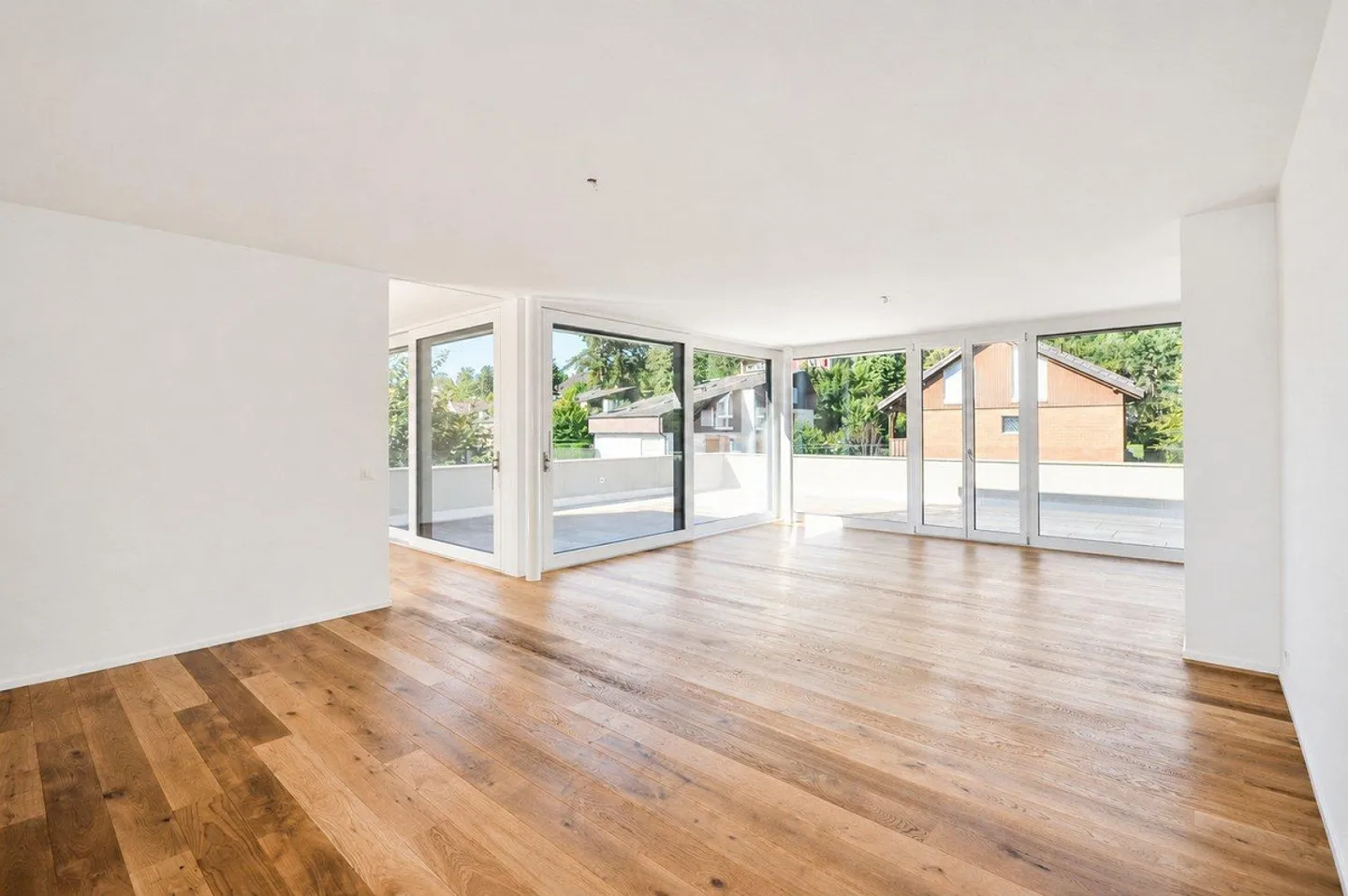 Appartamento attico di lusso con 5 terrazze e vista mozzafiato - Foto 2 di 13