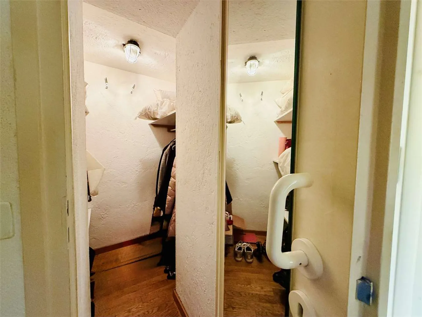 ZU VERMIETEN TRIPLEX-WOHNUNG 3.5 ZIMMER IN GENTILINO - 90 MQ IM KERN - Foto 11 von 13