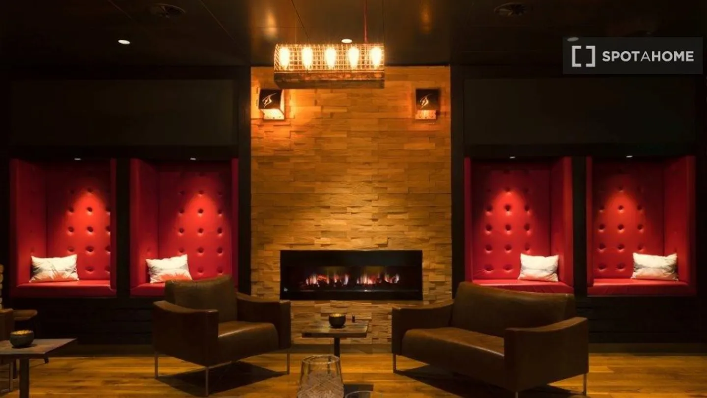 Discover, visit, and rent your new home online with full confidence. - Photo 3 of 11