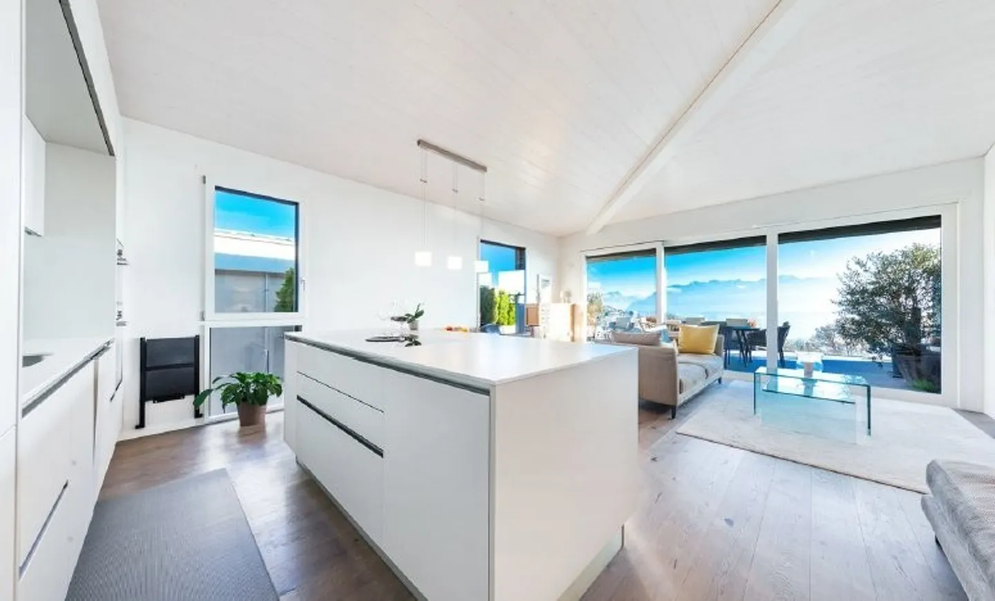 Wunderschöne möblierte Penthousewohnung mit atemberaubendem Seeblick - Foto 5 von 11