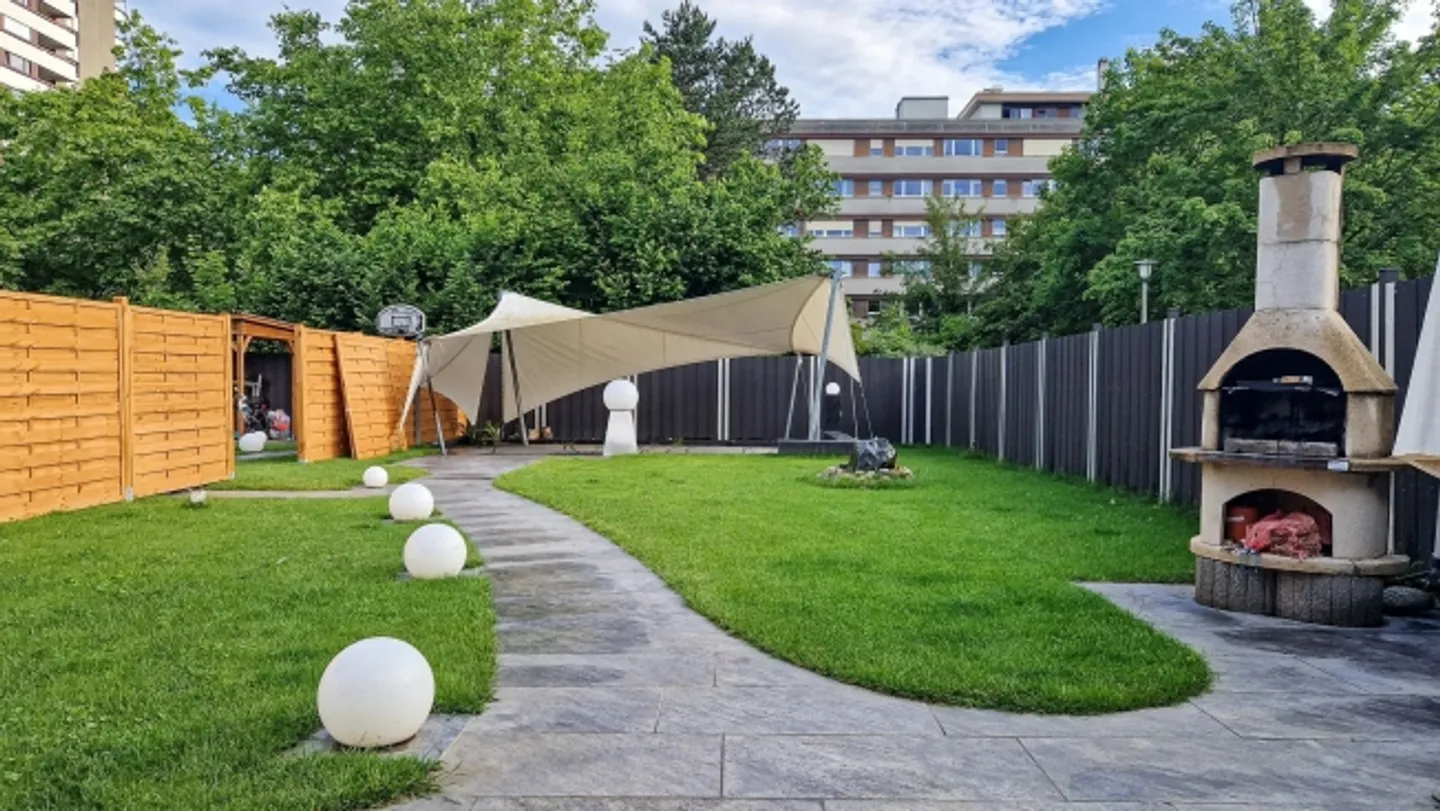 Wohnen wie im Resort – Ihr privater Garten, Spa & Pool in Reinach - KOPIE - Photo 5 sur 13