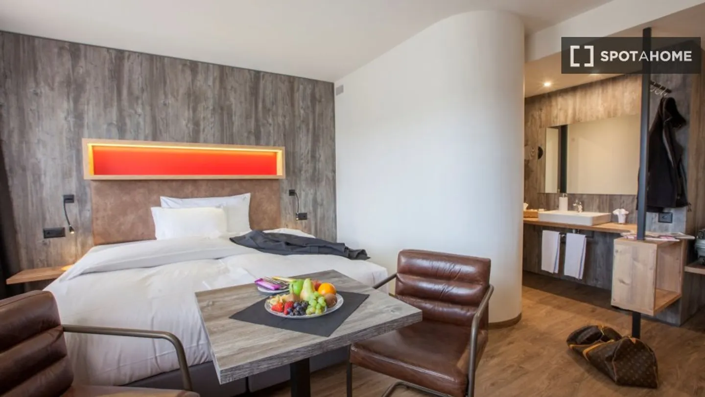 Scopri, visita e affitta la tua nuova casa online con piena fiducia. - Foto 12 di 14