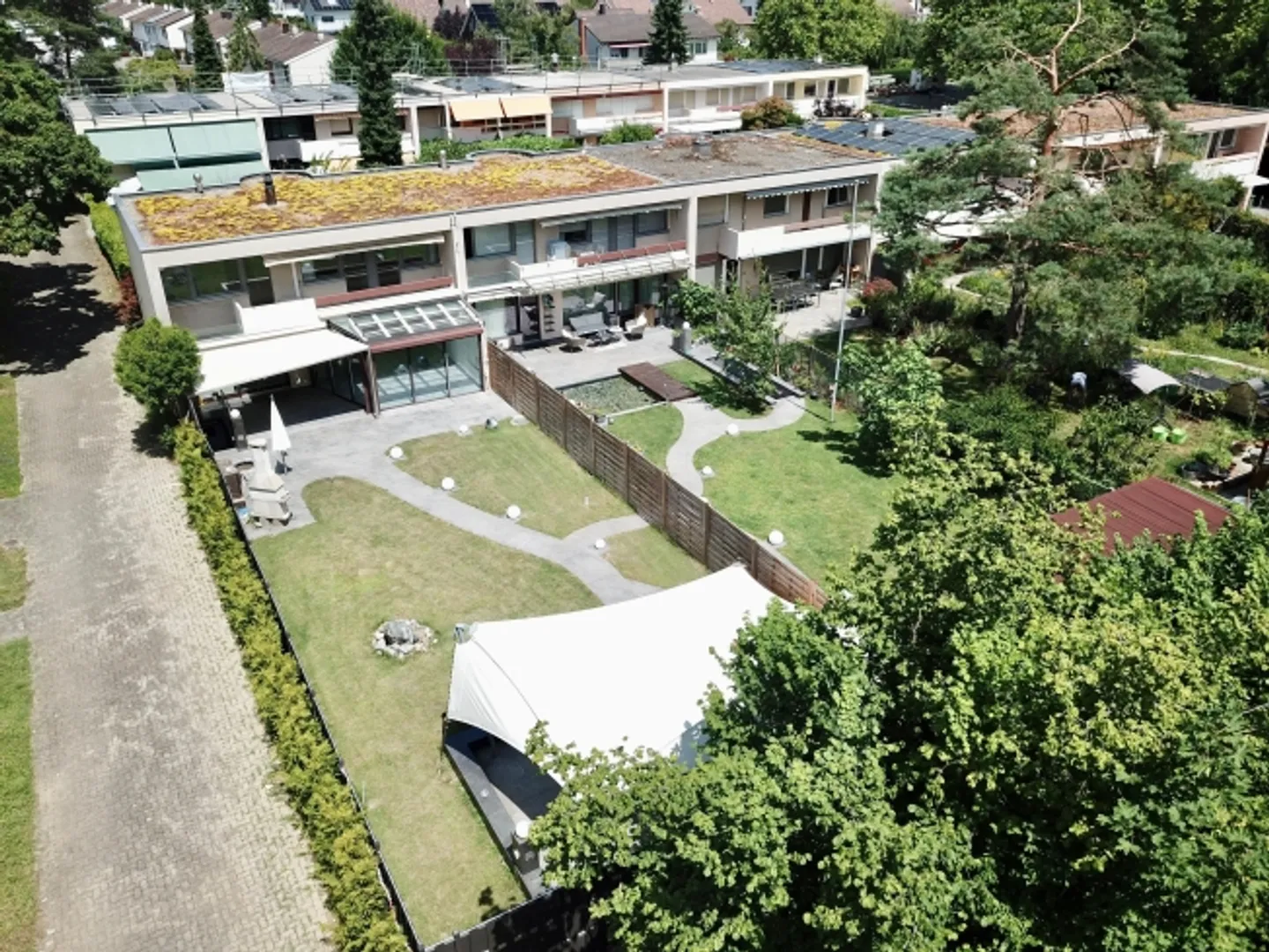 Wohnen wie im Resort – Ihr privater Garten, Spa & Pool in Reinach - KOPIE - Photo 12 sur 13