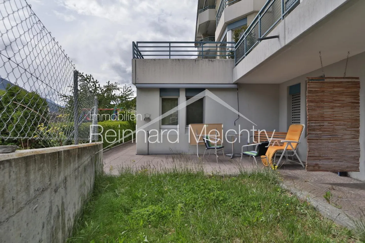 Appartement au rez-de-chaussée de 2,5 pièces avec coin salon confortable - Photo 2 sur 19