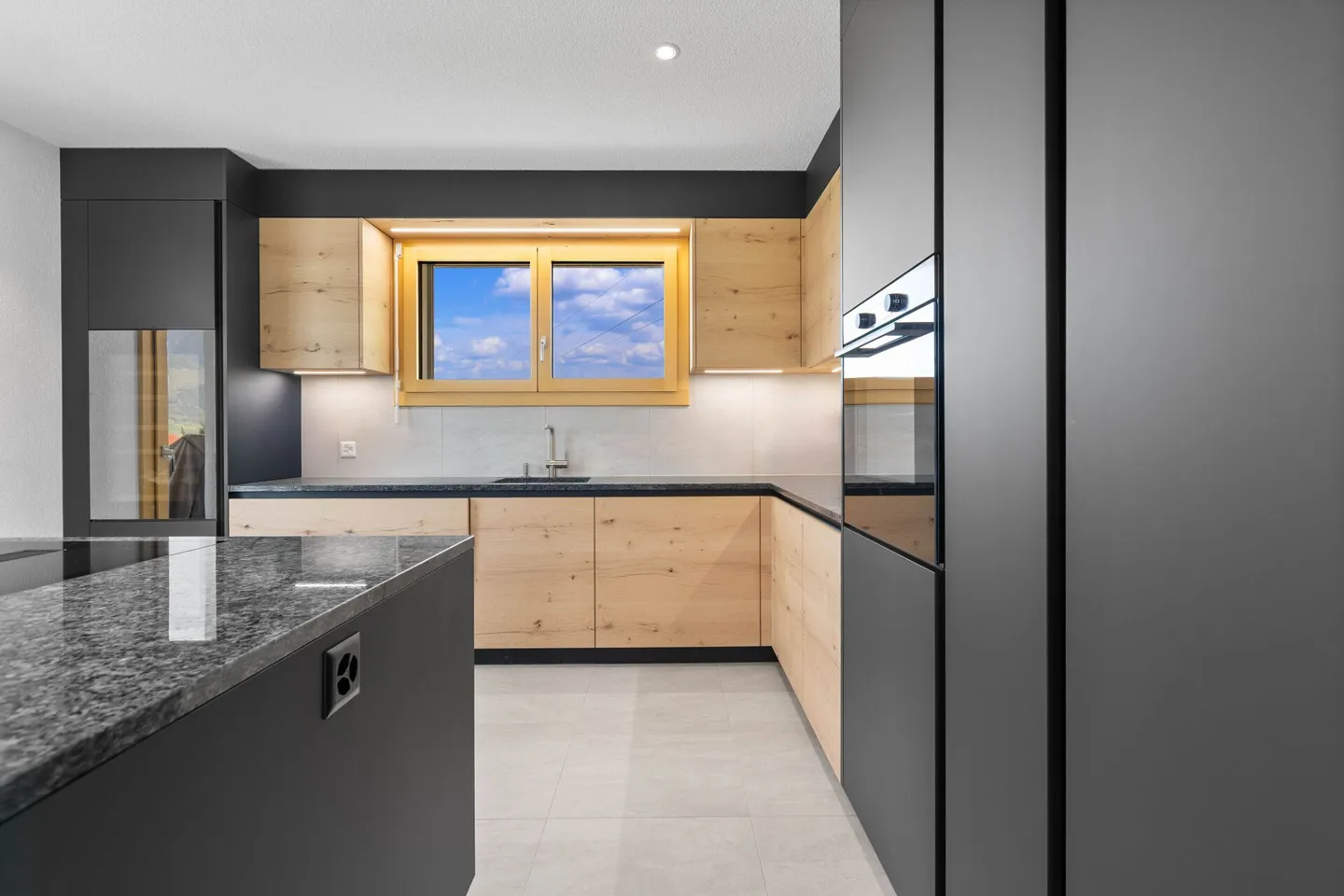 Villa bifamiliare di 5,5 stanze, con garage, a Epalinges - Foto 2 di 11