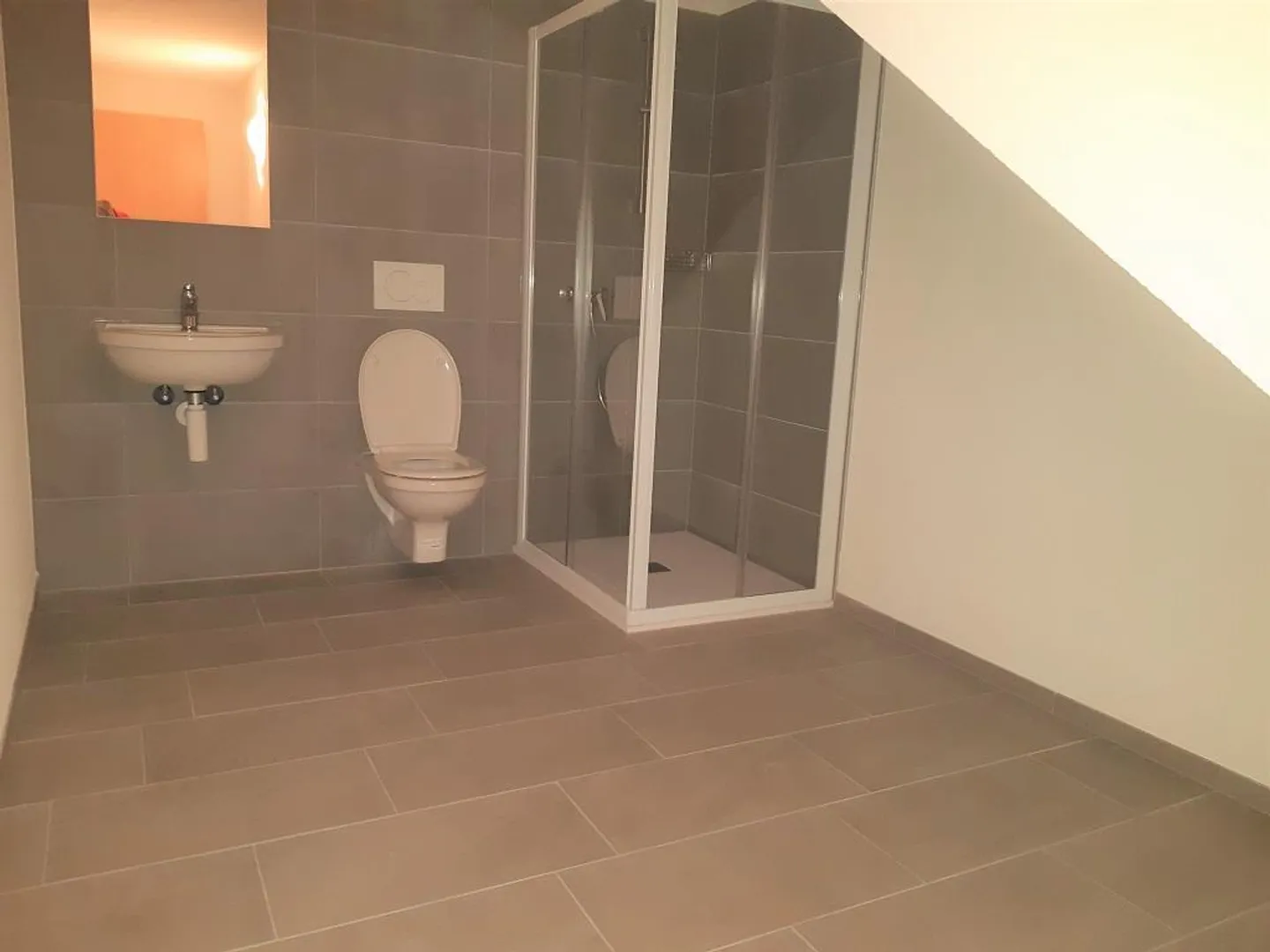 Lostallo, ufficio con servizio privato con doccia - Foto 4 di 5