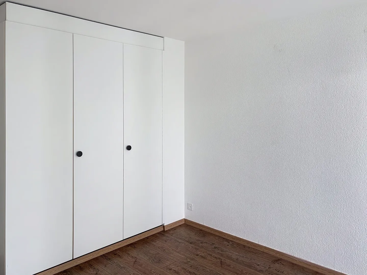 Magnificent 4.5-room apartment with panoramic views in Chernex - Photo 24 of 24