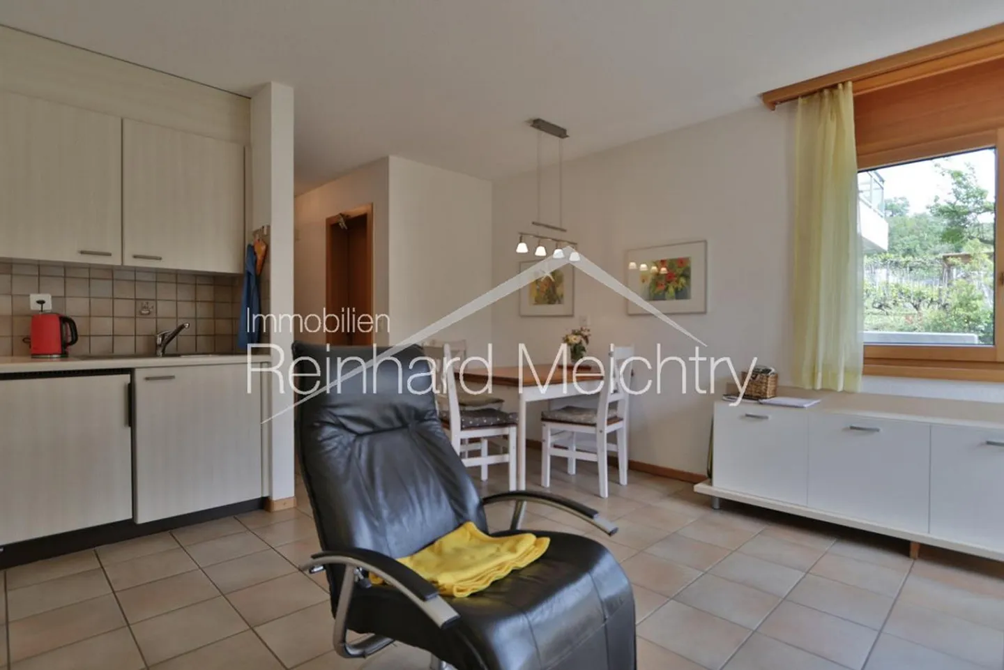 Appartement au rez-de-chaussée de 2,5 pièces avec coin salon confortable - Photo 10 sur 19
