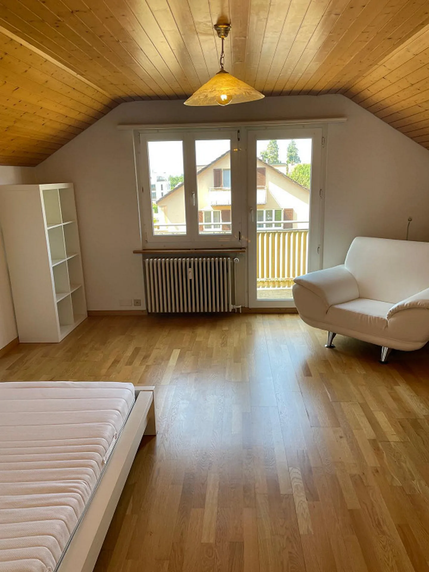 Furnished apartment for rent - Photo 2 of 8