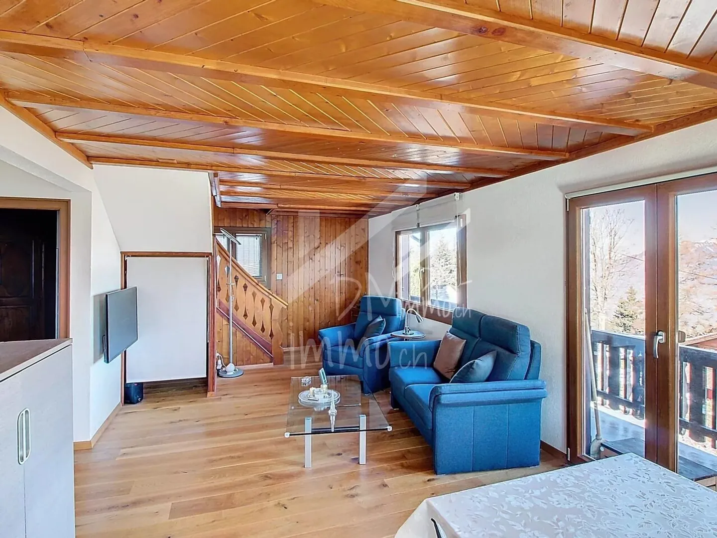 Magnifique chalet rénové avec studio - Vente aux étrangers possible - Photo 2 sur 13