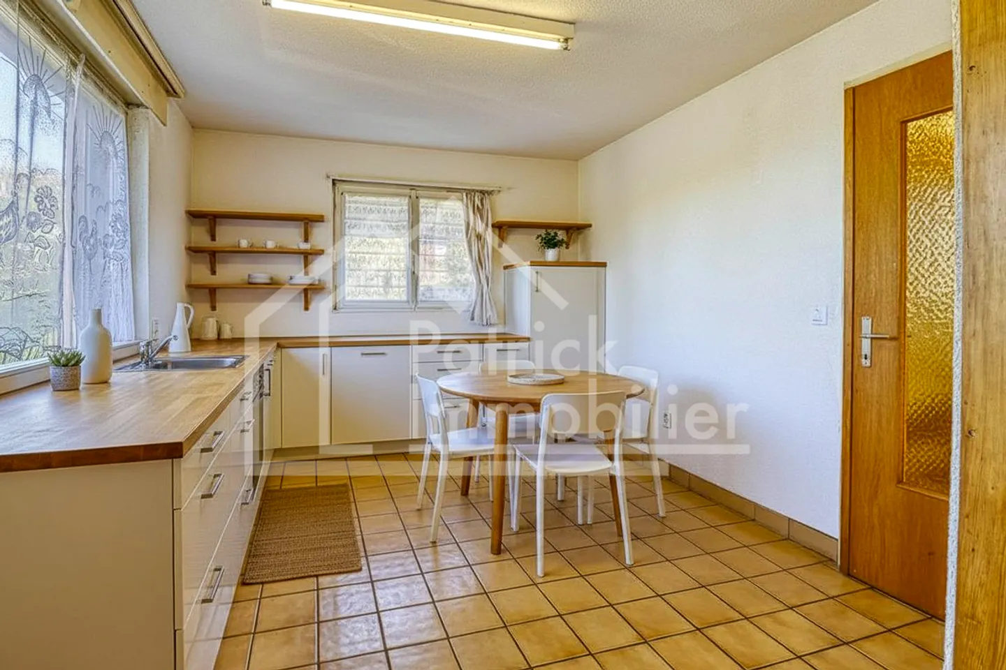 Maison en terrasse à vendre - Photo 3 sur 12