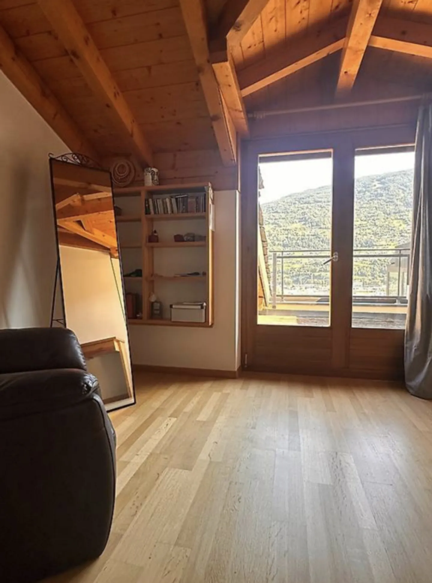 LAST MINUTE! Wunderschöne 4,5 Duplex-Penthouse in Gravelone, Wohngebiet von Sion - Foto 9 von 13