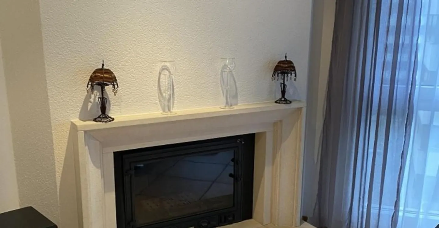 Magnificent renovated apartment in the city center, close to schools and shops - Photo 1 of 4