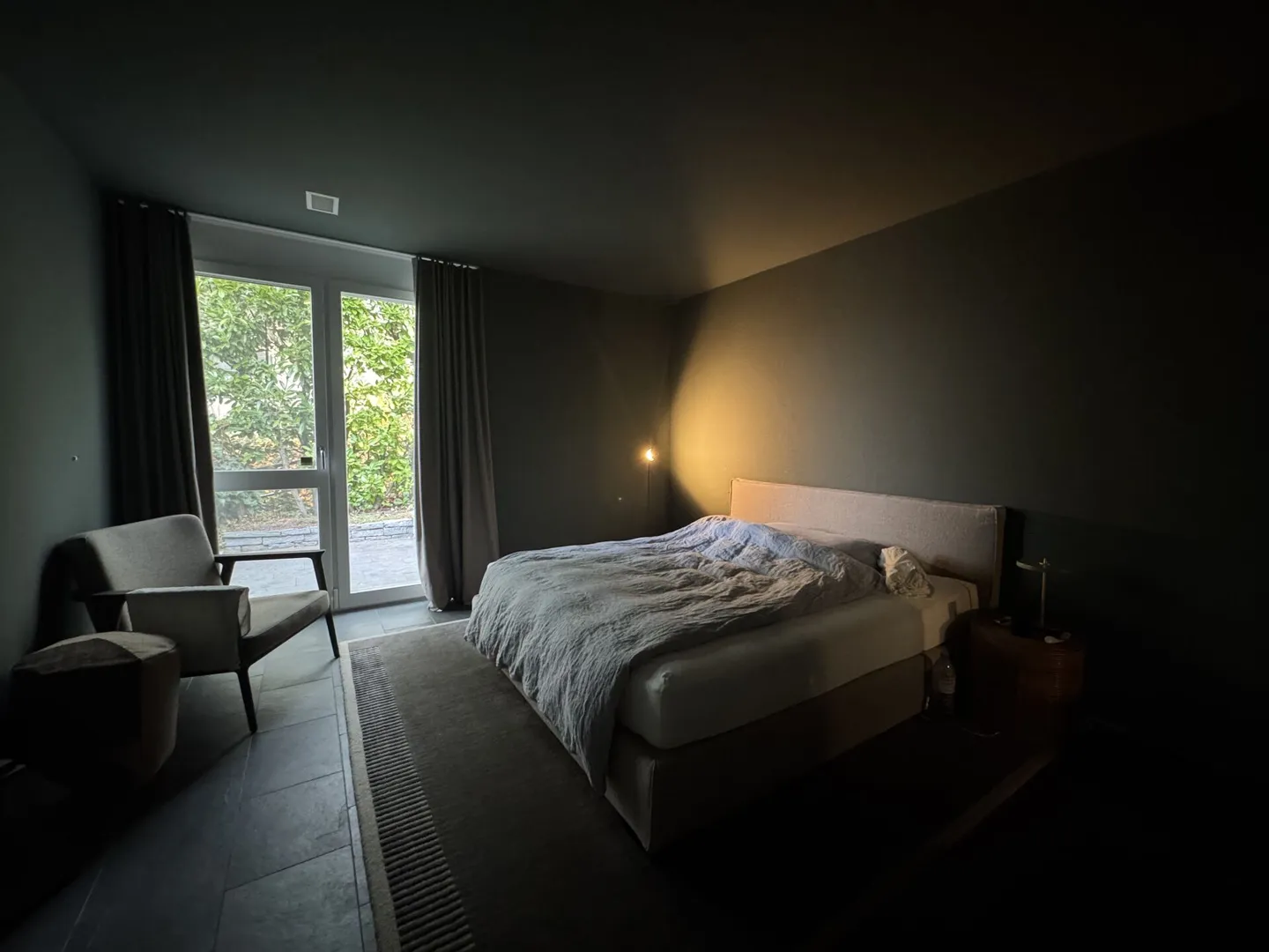 Ampio appartamento con terrazza di 4,5 stanze con vista panoramica sul Limmattal - Foto 6 di 15