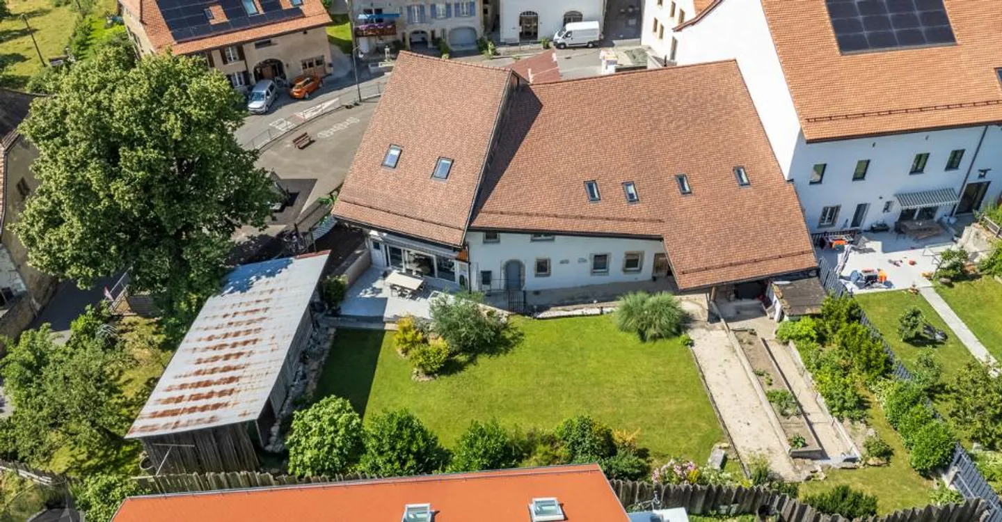 Magnificent village house in Onnens - Photo 1 of 10