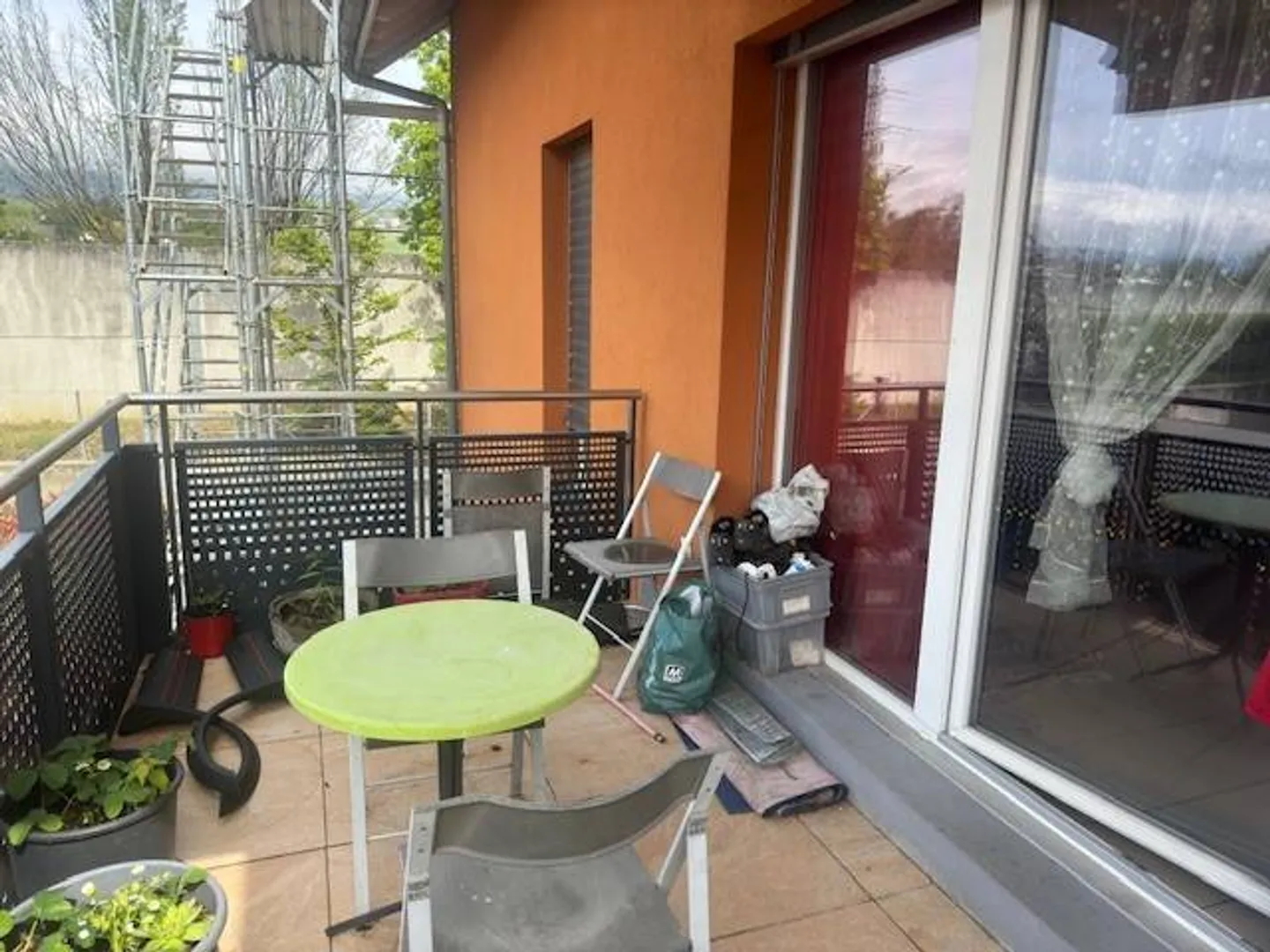 3.5 Room Apartment in Gland - Photo 3 of 8