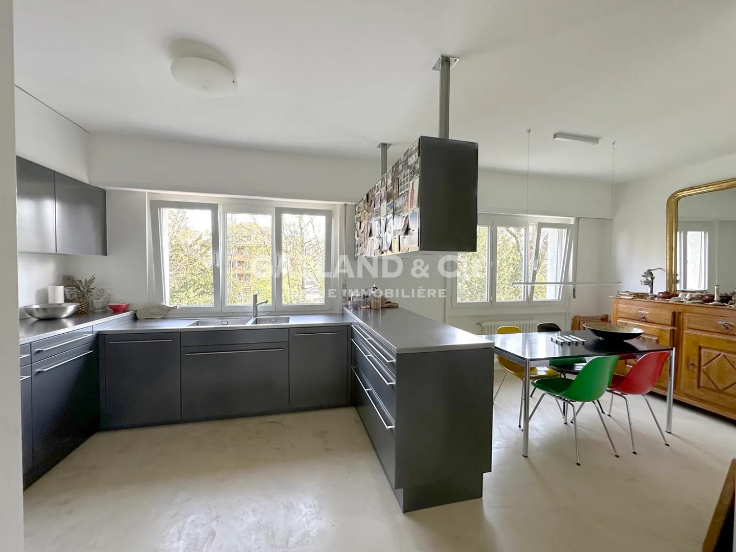 Apartment for sale - Photo 2 of 16