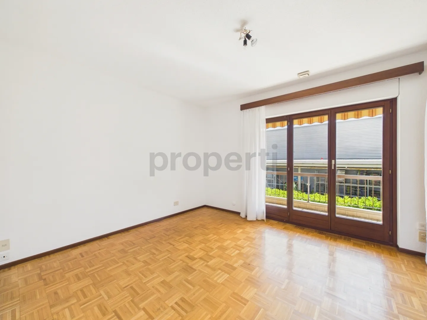 4.5 Room Apartment with Parking Space in Semi-Detached House - Photo 8 of 13