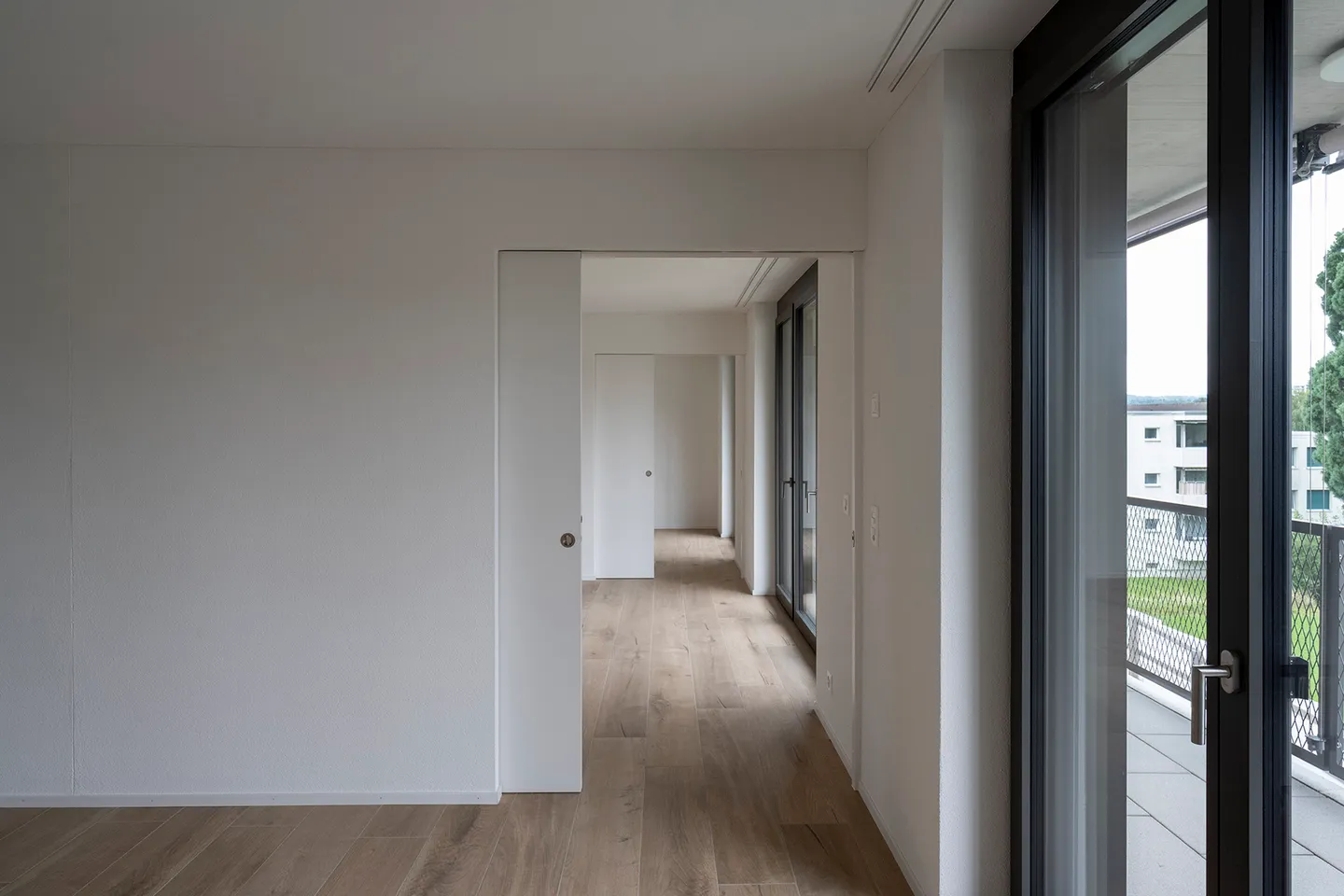 Charmante Wohnung mit Privatem Balkon - Foto 3 von 6