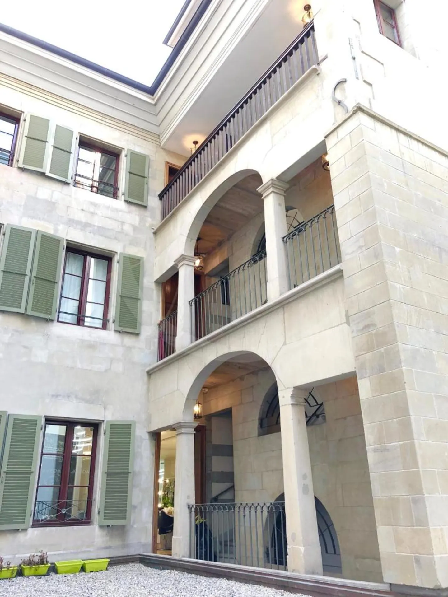 Elegante duplex loft nel cuore di Ginevra - a pochi passi dai Quais des Bergues - Foto 8 di 8