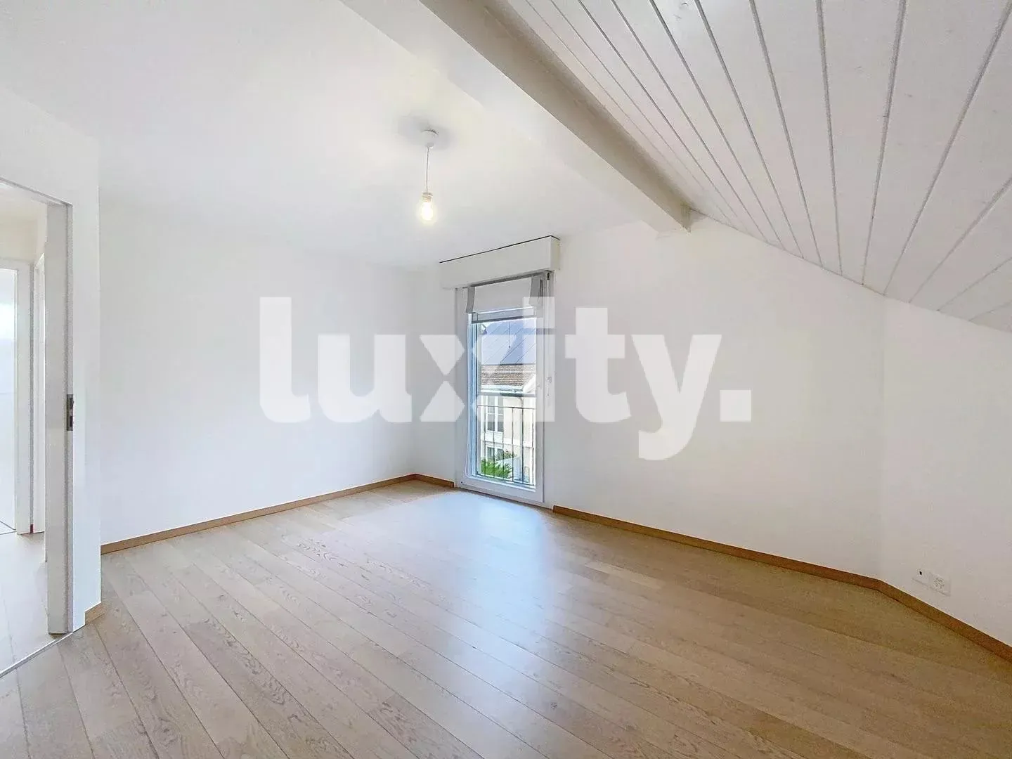 À louer : Appartement lumineux de 5,5 pièces - Chavannes-des-Bois - Photo 6 sur 8