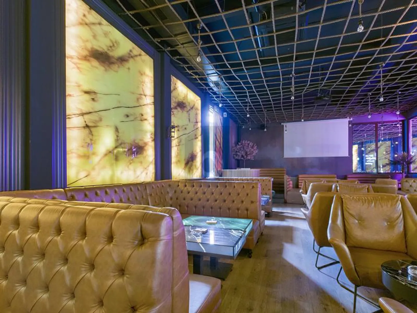 HIGH-QUALITY EVENT LOCATION, PREMIUM NIGHTLIFE - Photo 3 of 5