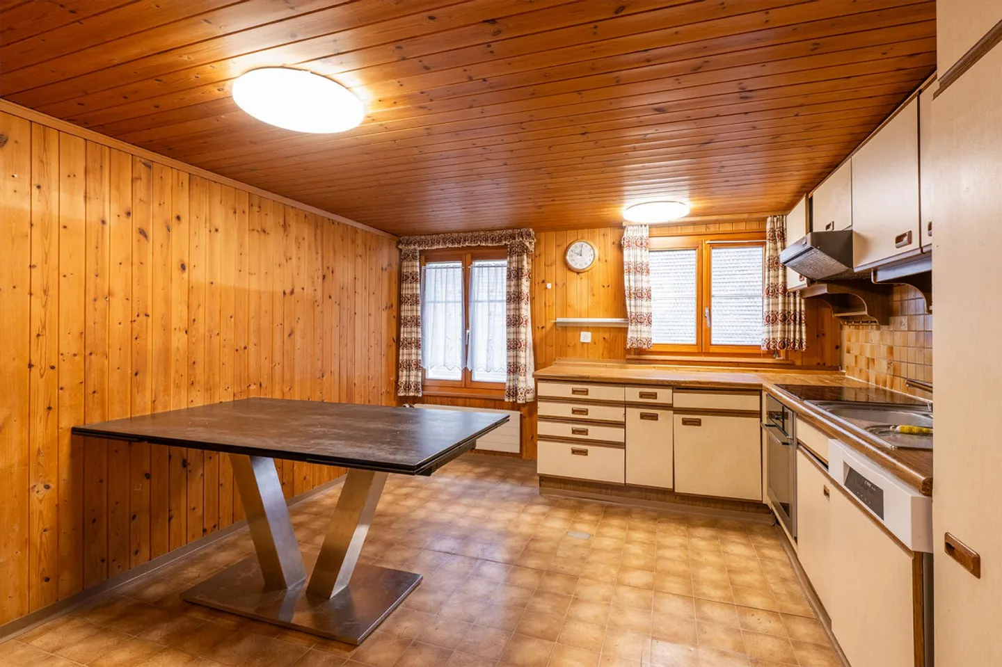 Mehrfamilienhaus mit Büro - Foto 11 von 17