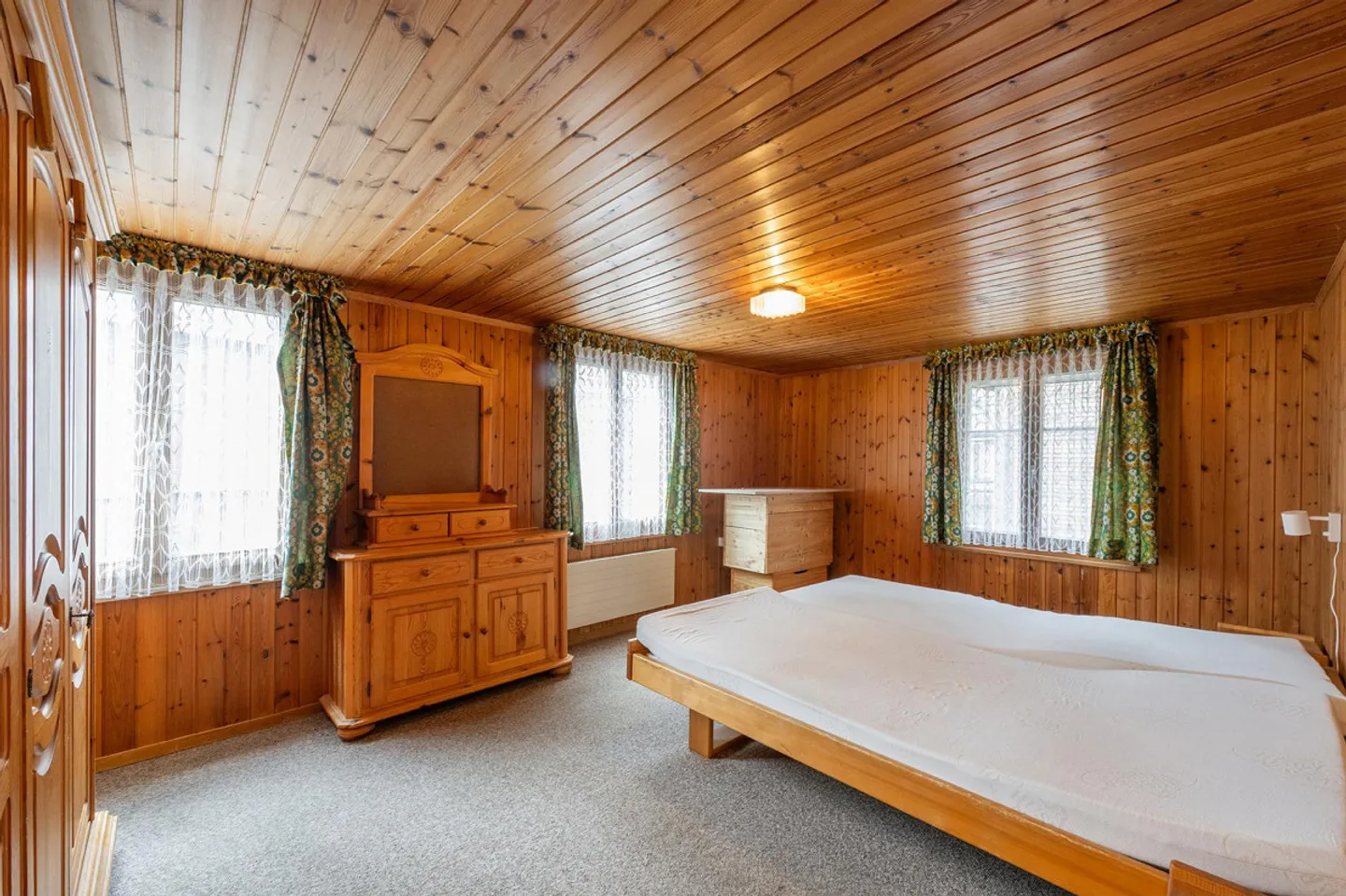 Mehrfamilienhaus mit Büro - Foto 14 von 17