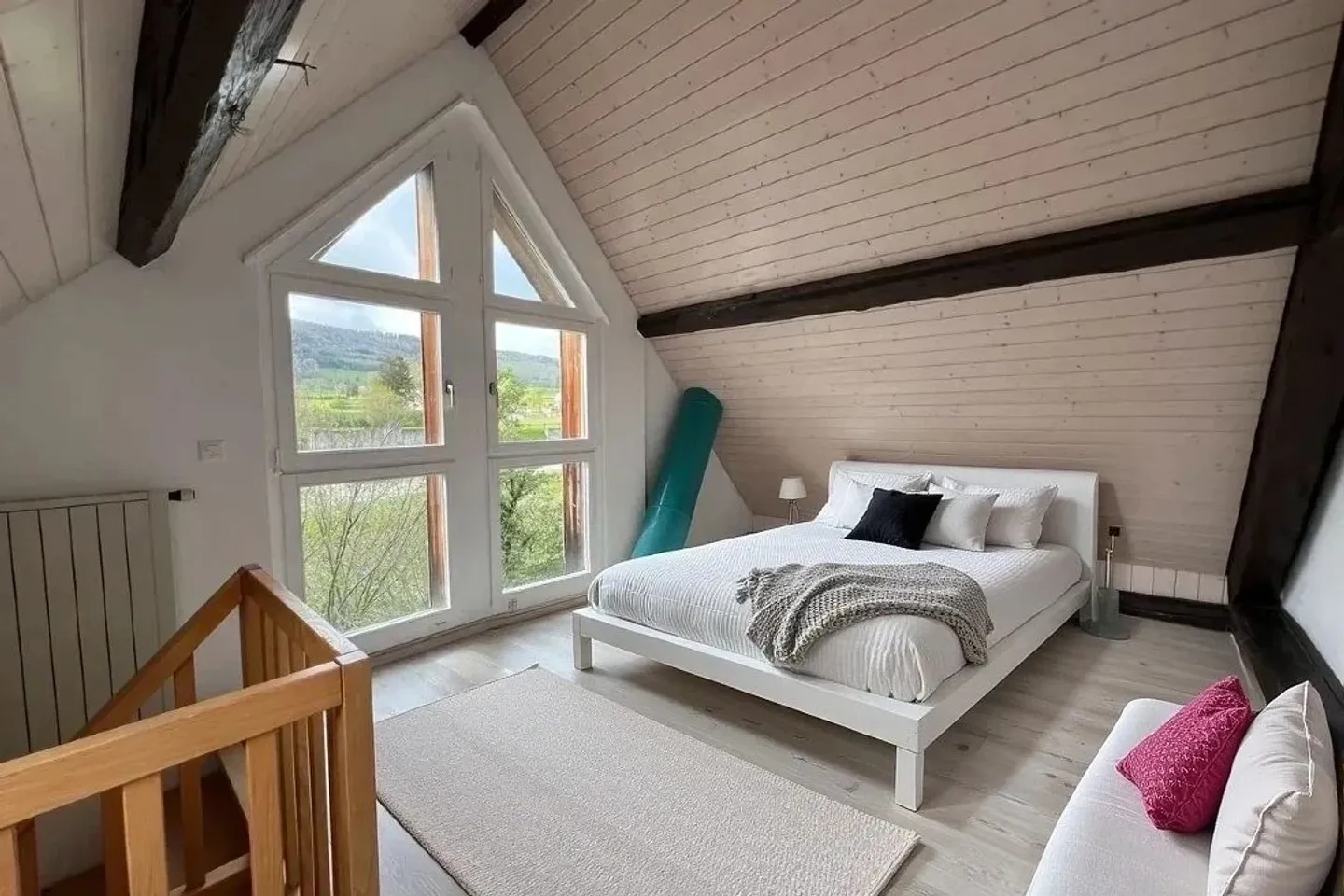 «Ein charmantes Triplex mit Garten» - Foto 1 von 13