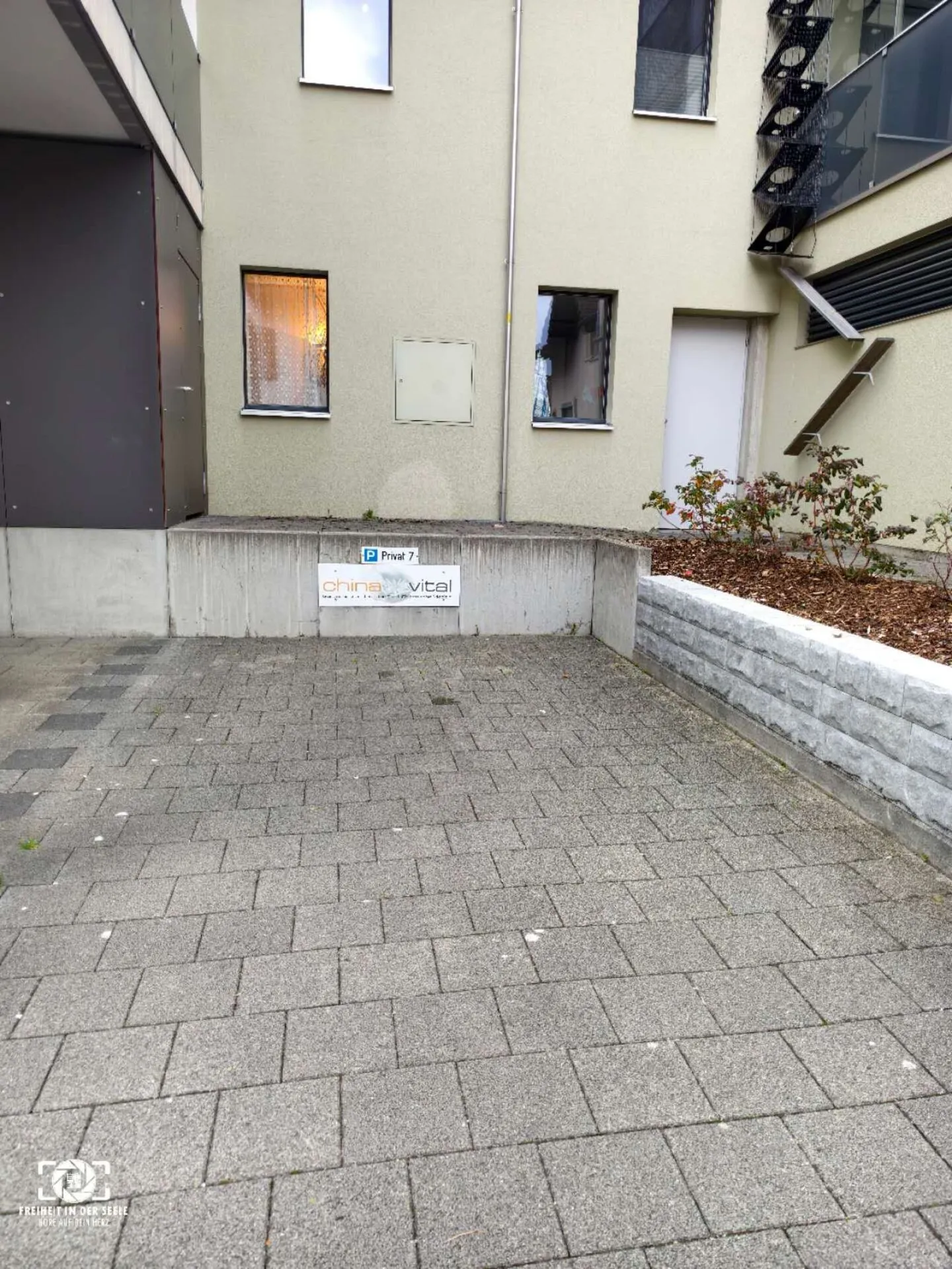 Locaux de pratique et commerciaux lumineux et bien meublés - Photo 13 sur 14