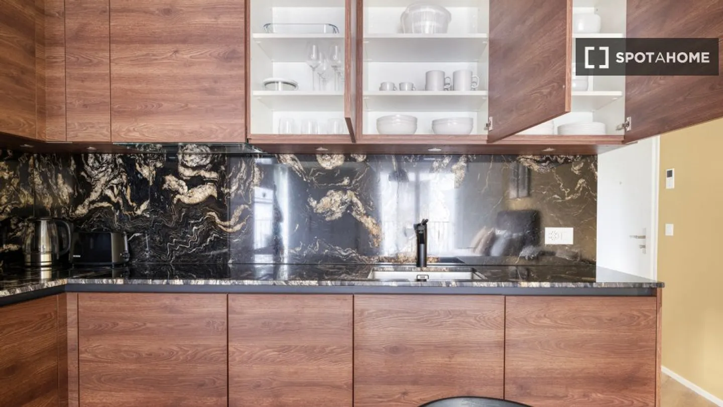 Discover, visit, and rent your new home online with complete confidence. - Photo 7 of 10