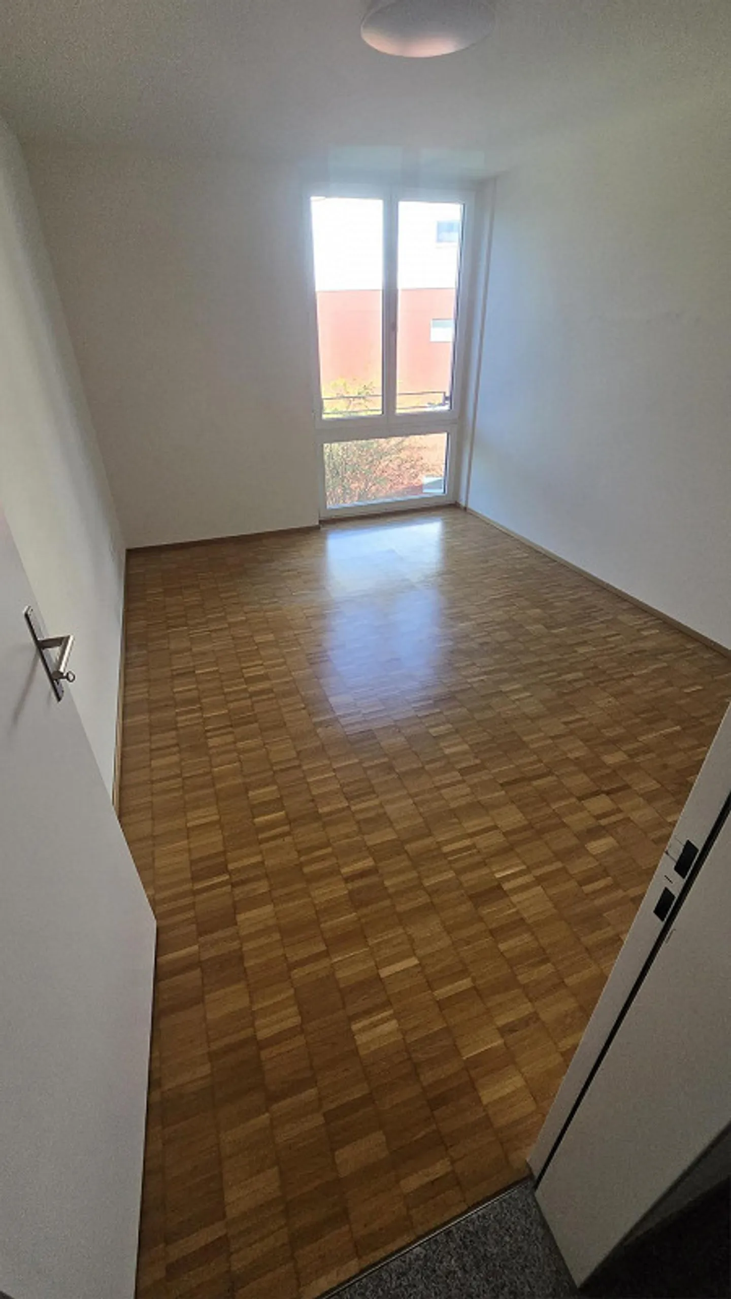 Ampio appartamento di 5,5 locali in affitto a Igis! - Foto 2 di 9
