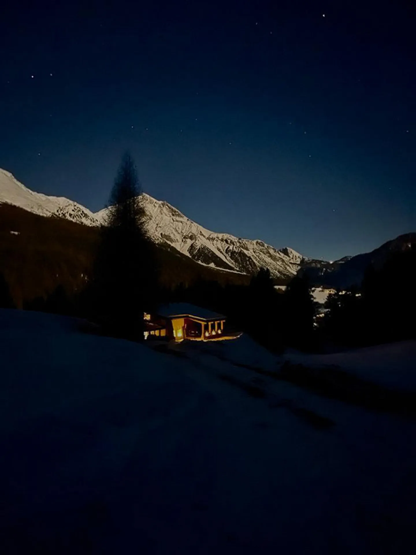 "Chasa al Battaporta, luxuriöses alpines Refugium der Extraklasse" - Photo 12 of 13