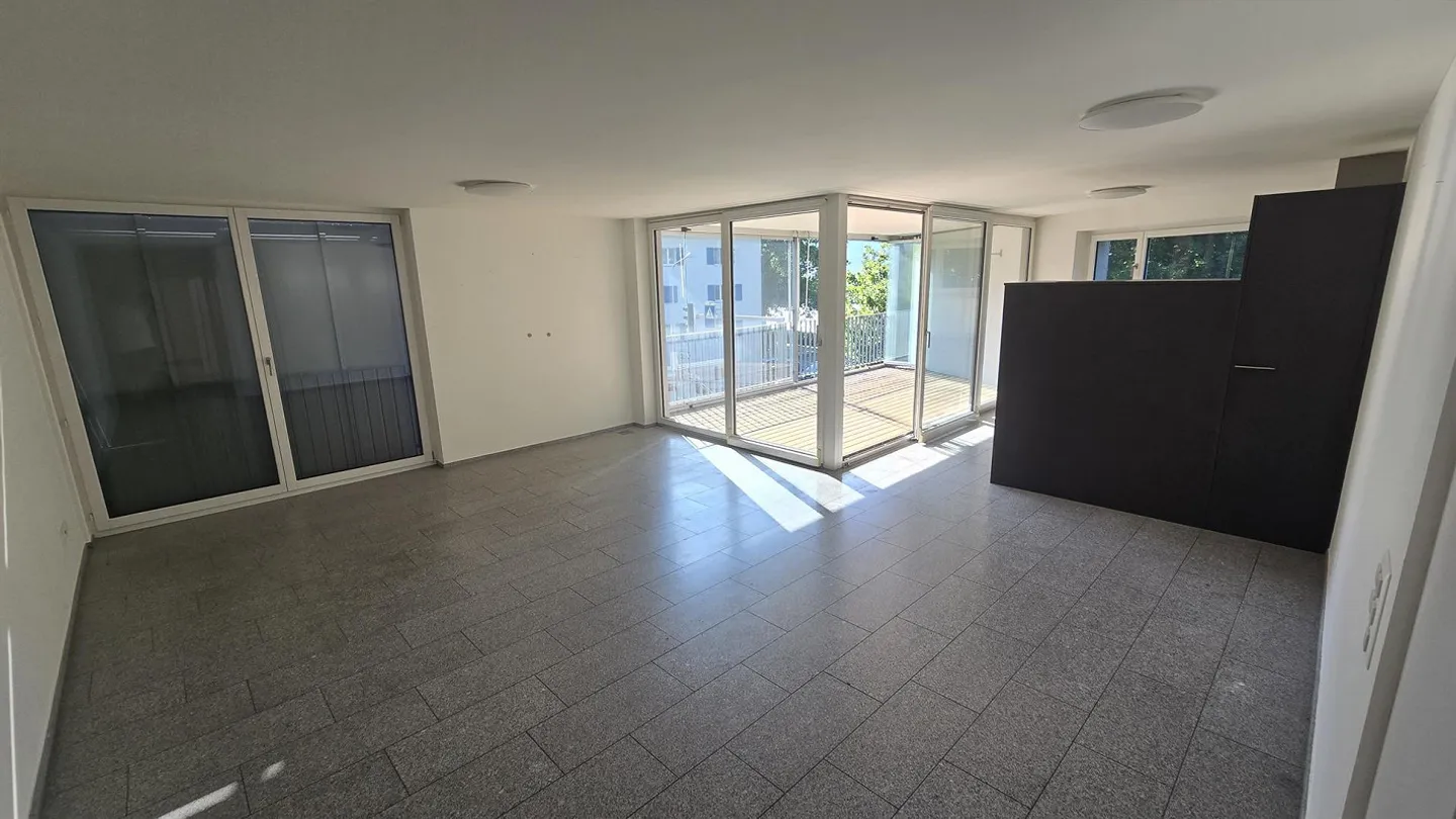 Ampio appartamento di 5,5 locali in affitto a Igis! - Foto 7 di 9