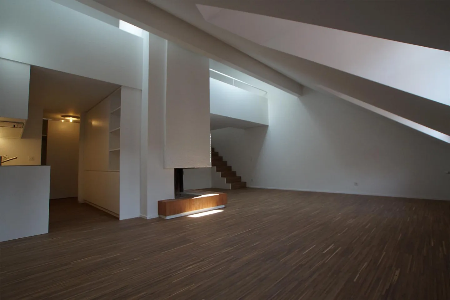 Ampio appartamento duplex di 4 stanze nella Matte - Foto 5 di 22