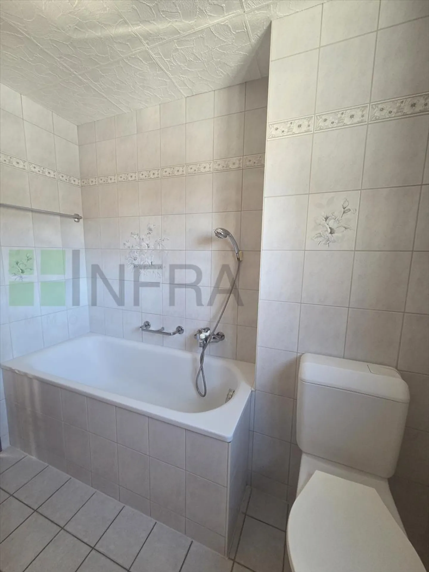 Appartamento di 4 stanze al 1° piano con ascensore - Foto 3 di 12