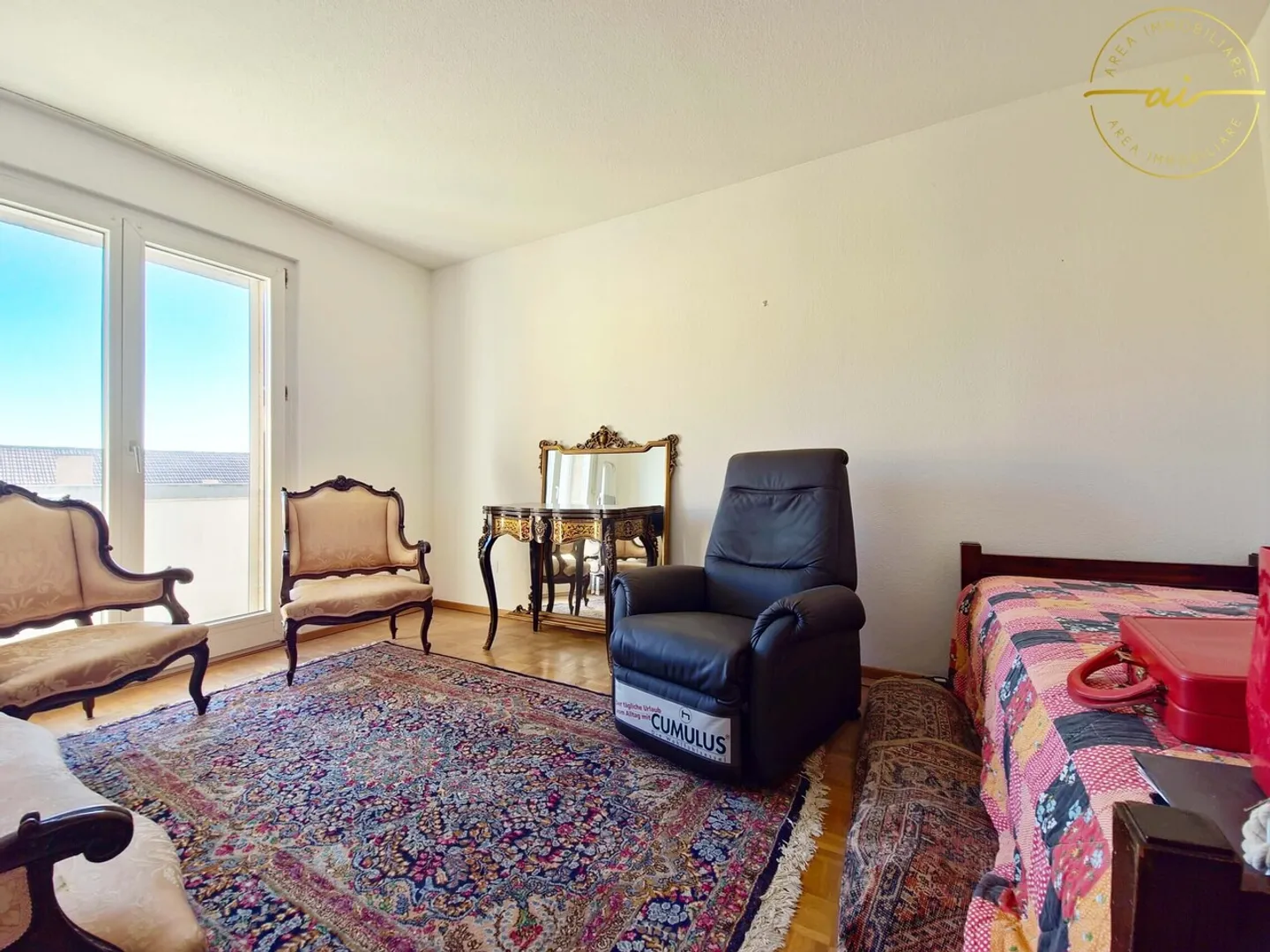 APPARTEMENT 3.5 PIÈCES DANS UN QUARTIER CALME ET BIEN SERVI - Photo 9 sur 13