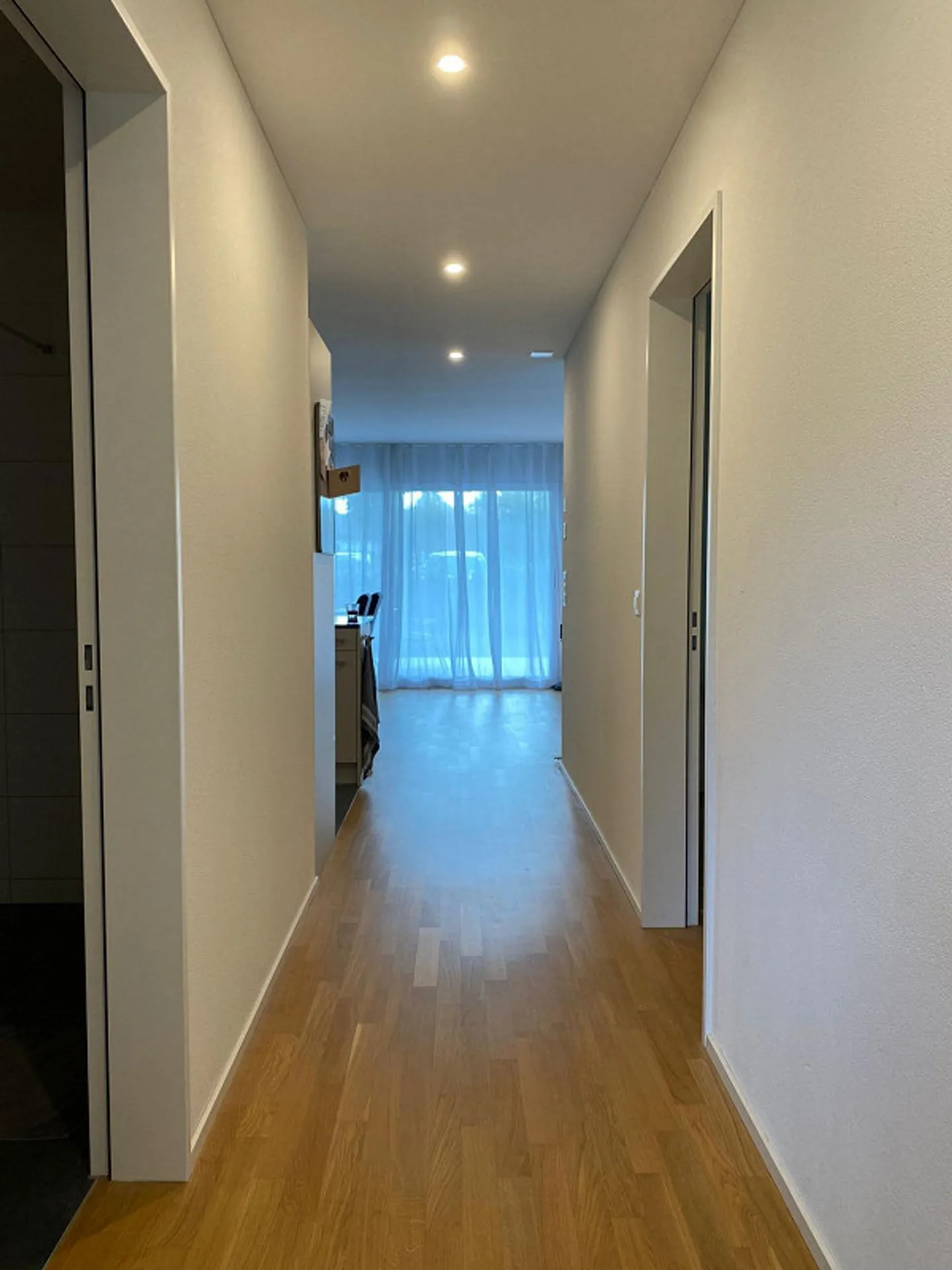 Charming 3.5-room apartment with spacious balcony - Photo 3 of 9