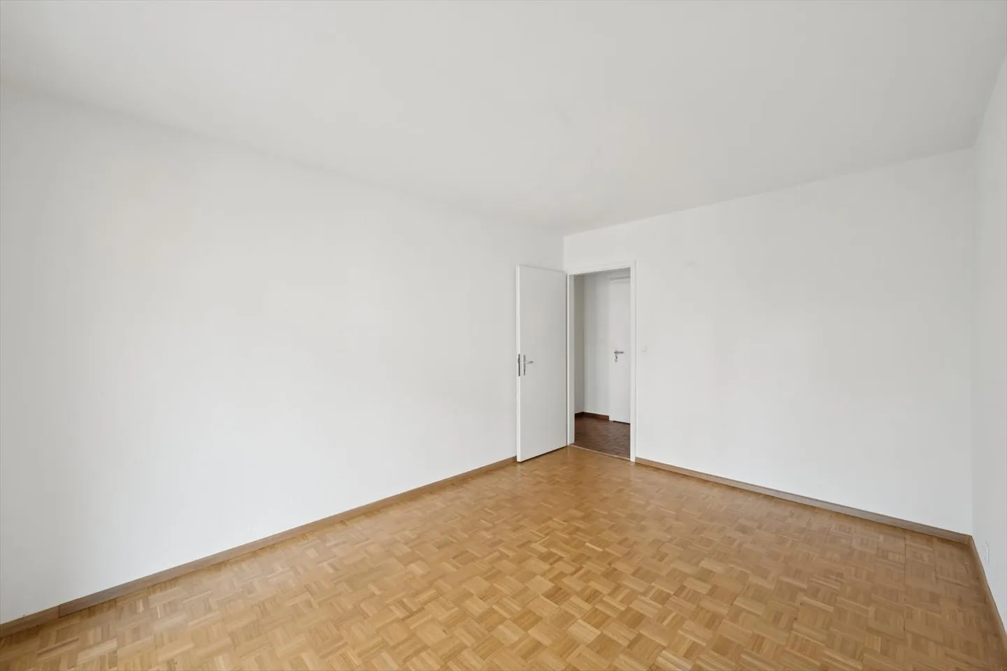 Rent without deposit - Your new home awaits - Photo 8 of 9